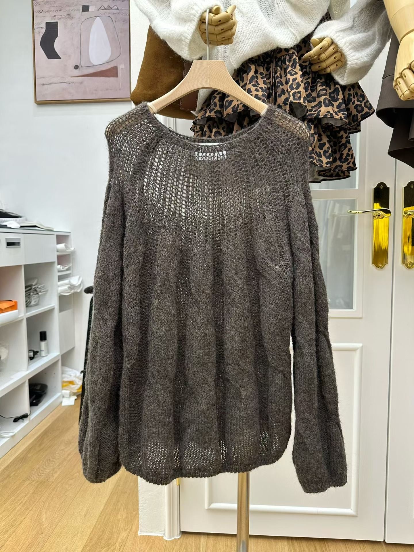 ♡輕柔鏤空麻花寬鬆針織上衣♡ (C251026)