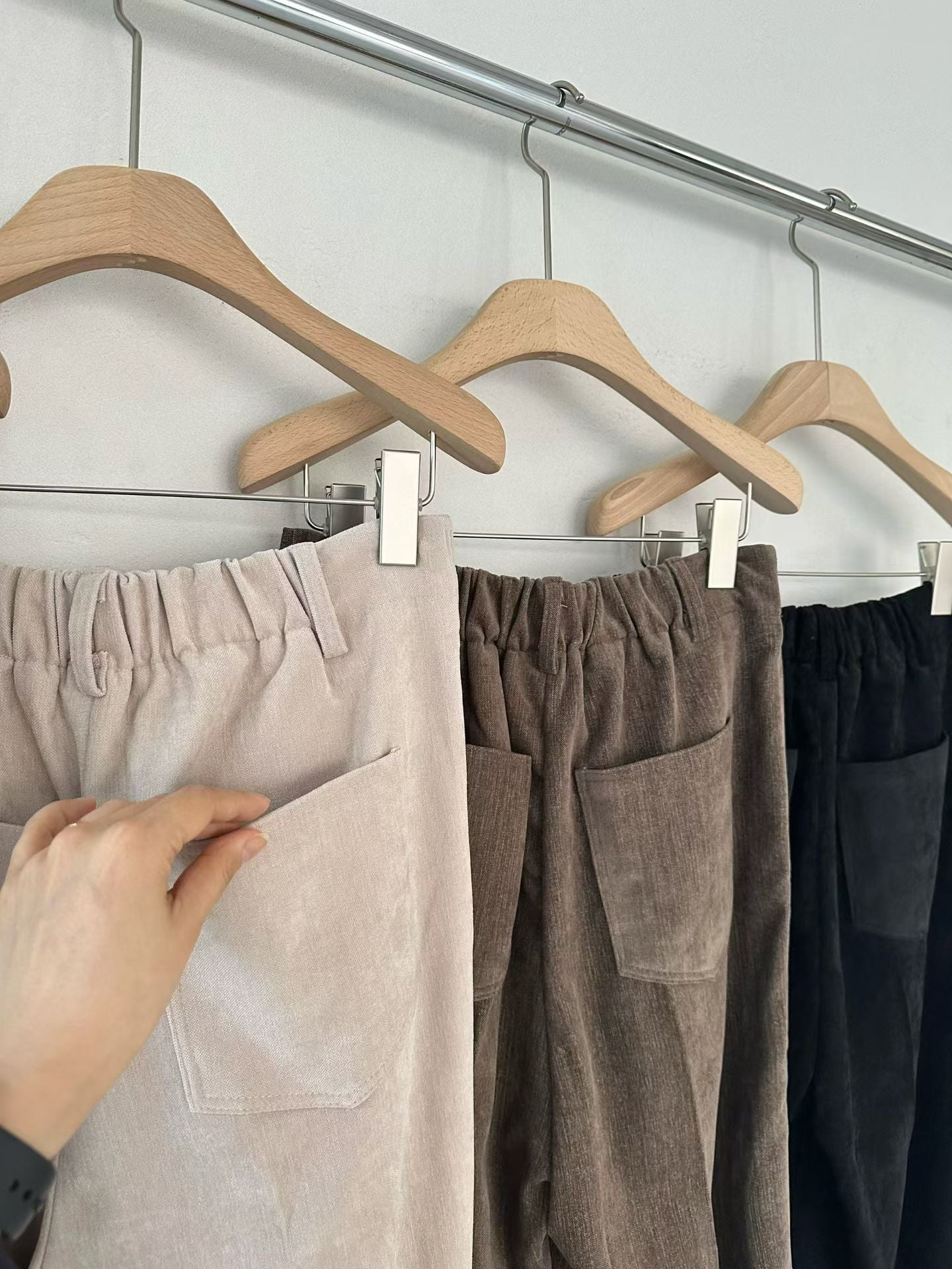 ♡質感天絲霧絨感奶油褲♡ (C251121)