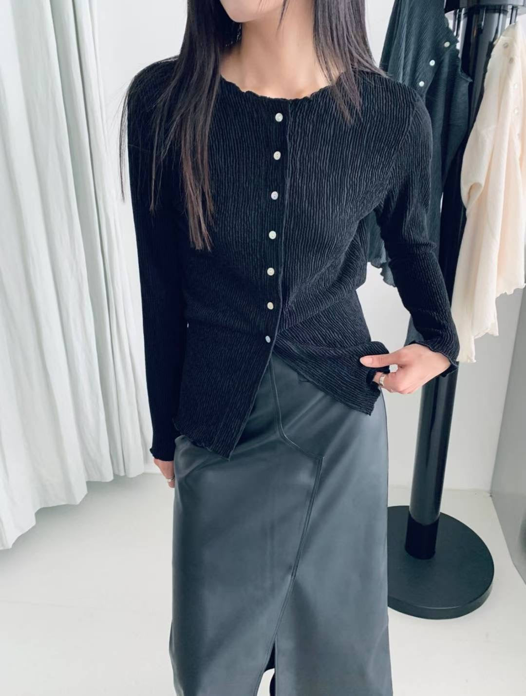 ♡修身彈力細直紋排釦上衣♡ (C251146)