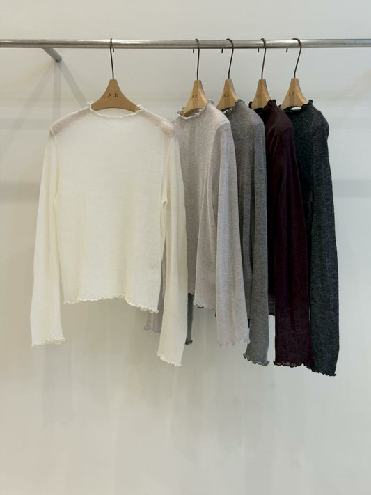 ♡細緻輕暖質感木耳邊打底衣♡ (C251156)