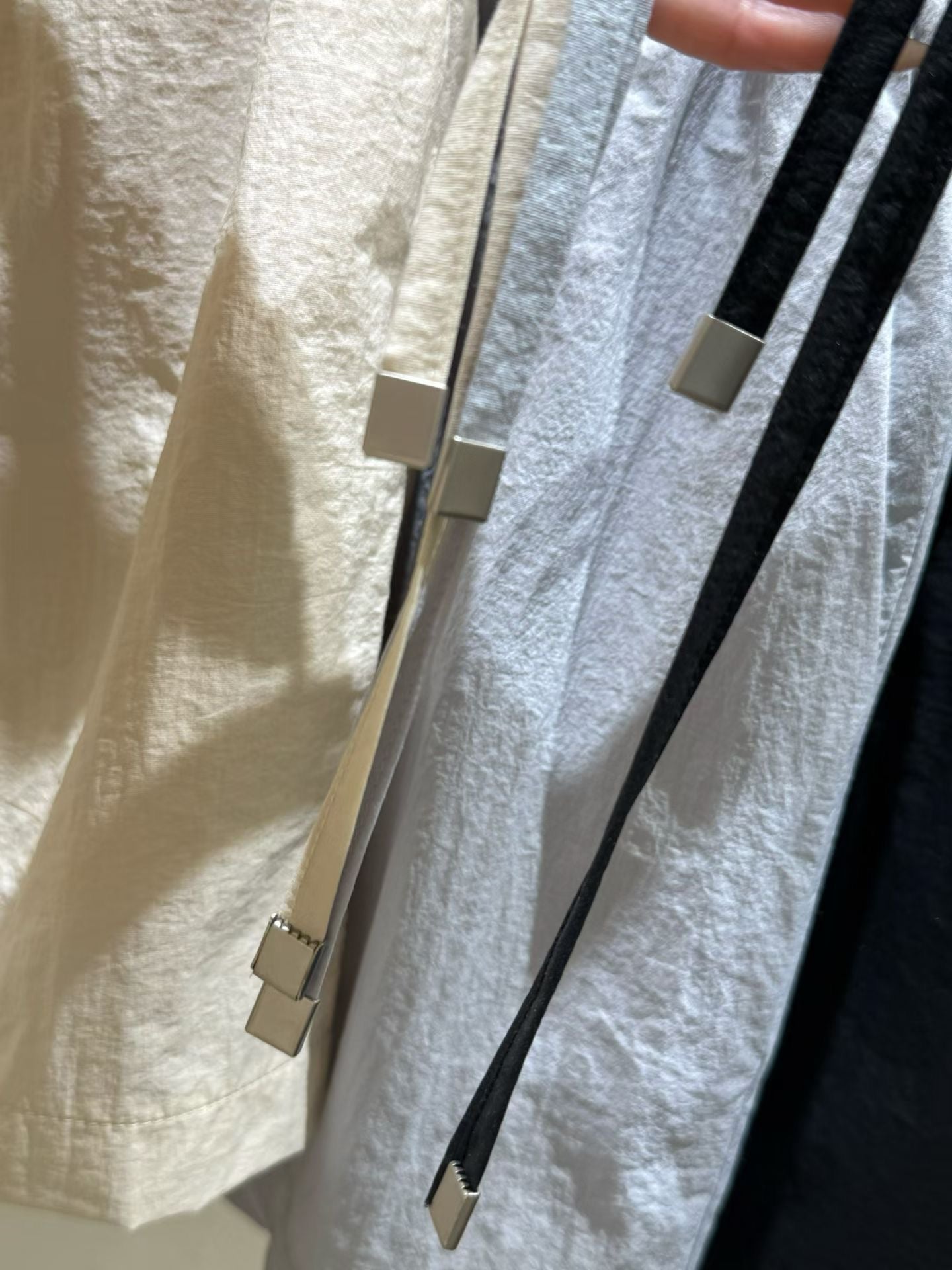 ♡極簡輕量百搭休閒鬆緊短褲♡ (C260541)