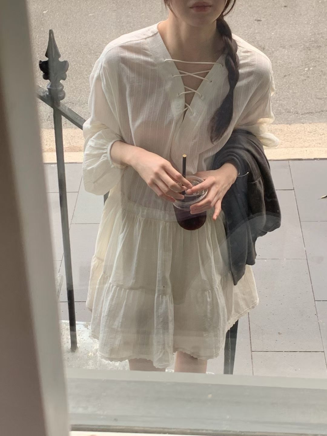♡法式氣質直條紋綁帶澎袖洋裝♡ (C260438)