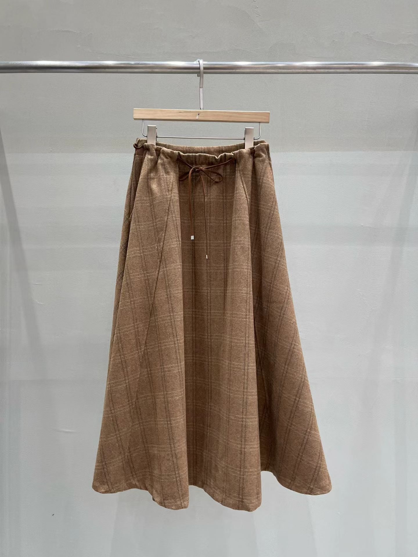 ♡氣質Oni家♡英倫格紋抽繩羊毛裙 (C251137)