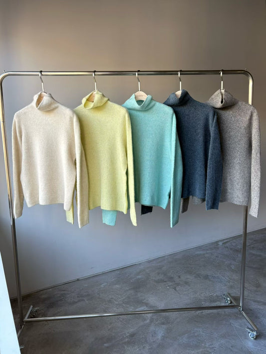 ♡ 空氣絨暖感立領毛衣♡ (C251278)