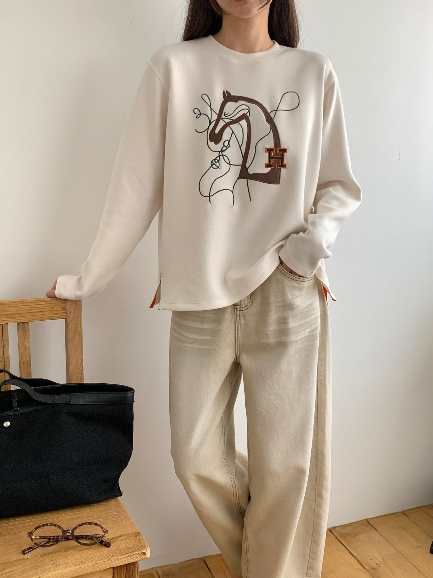 ♡藝術馬影圓領上衣♡ (C260334)