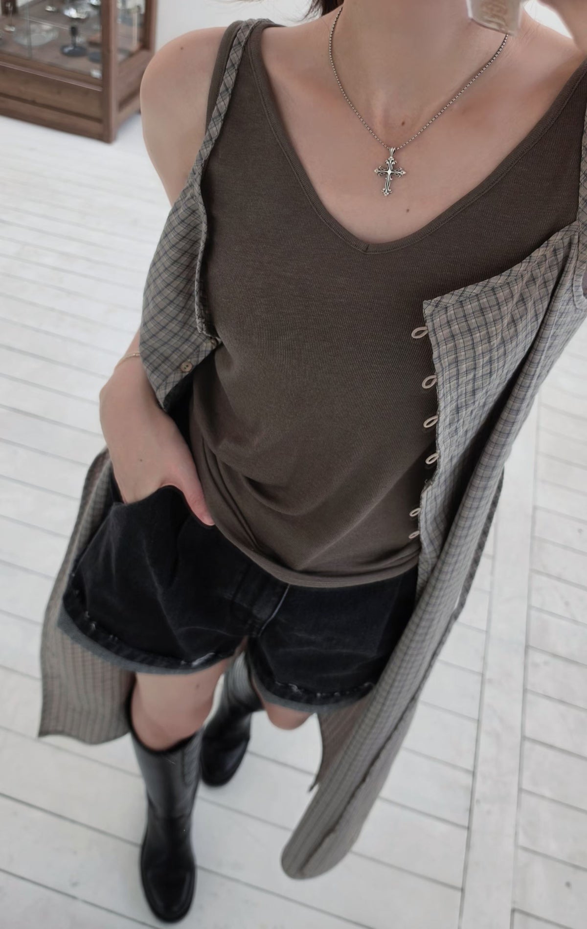 ♡Oni家♡極簡天絲羊毛V領背心 (C260901)