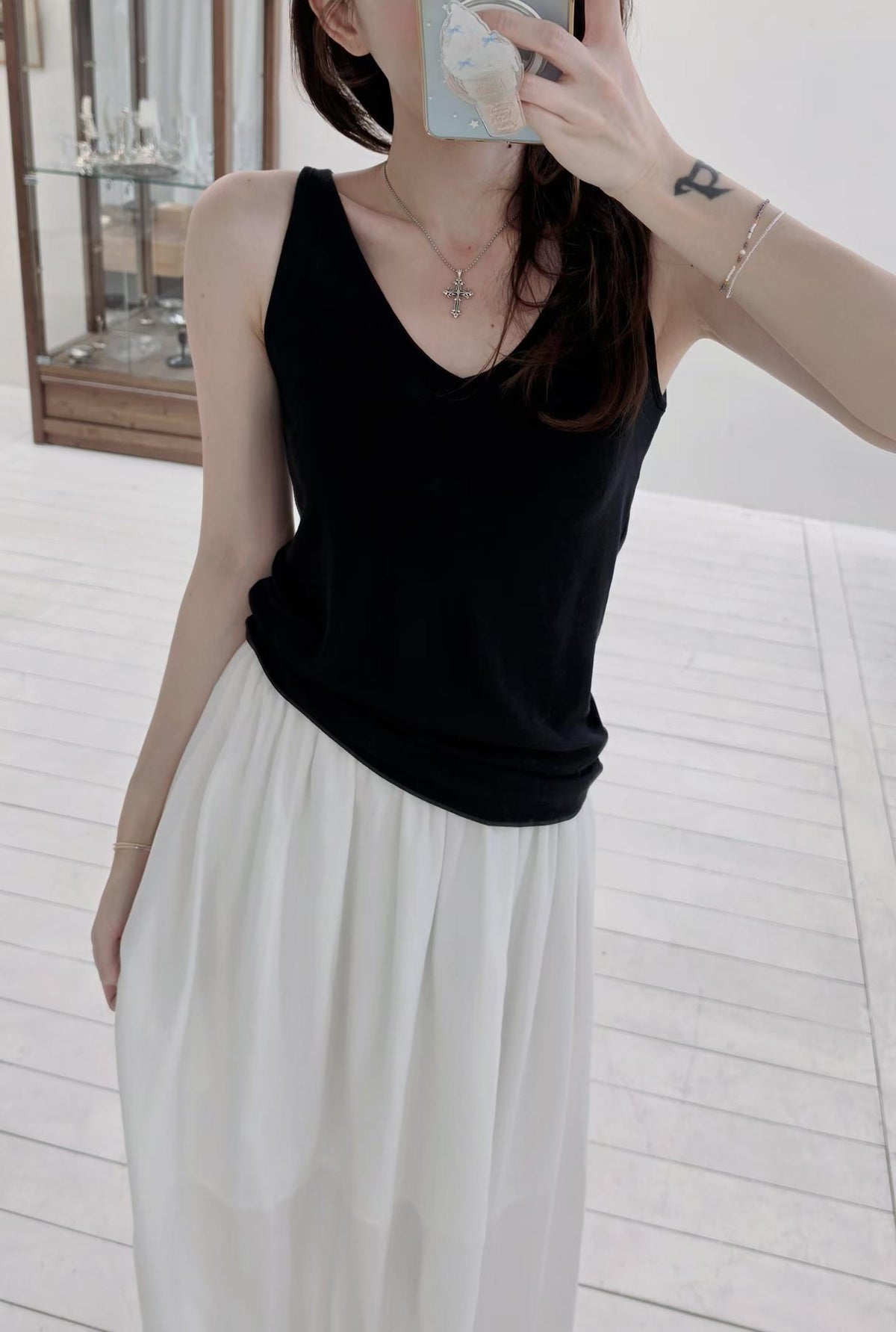♡Oni家♡極簡天絲羊毛V領背心 (C260901)