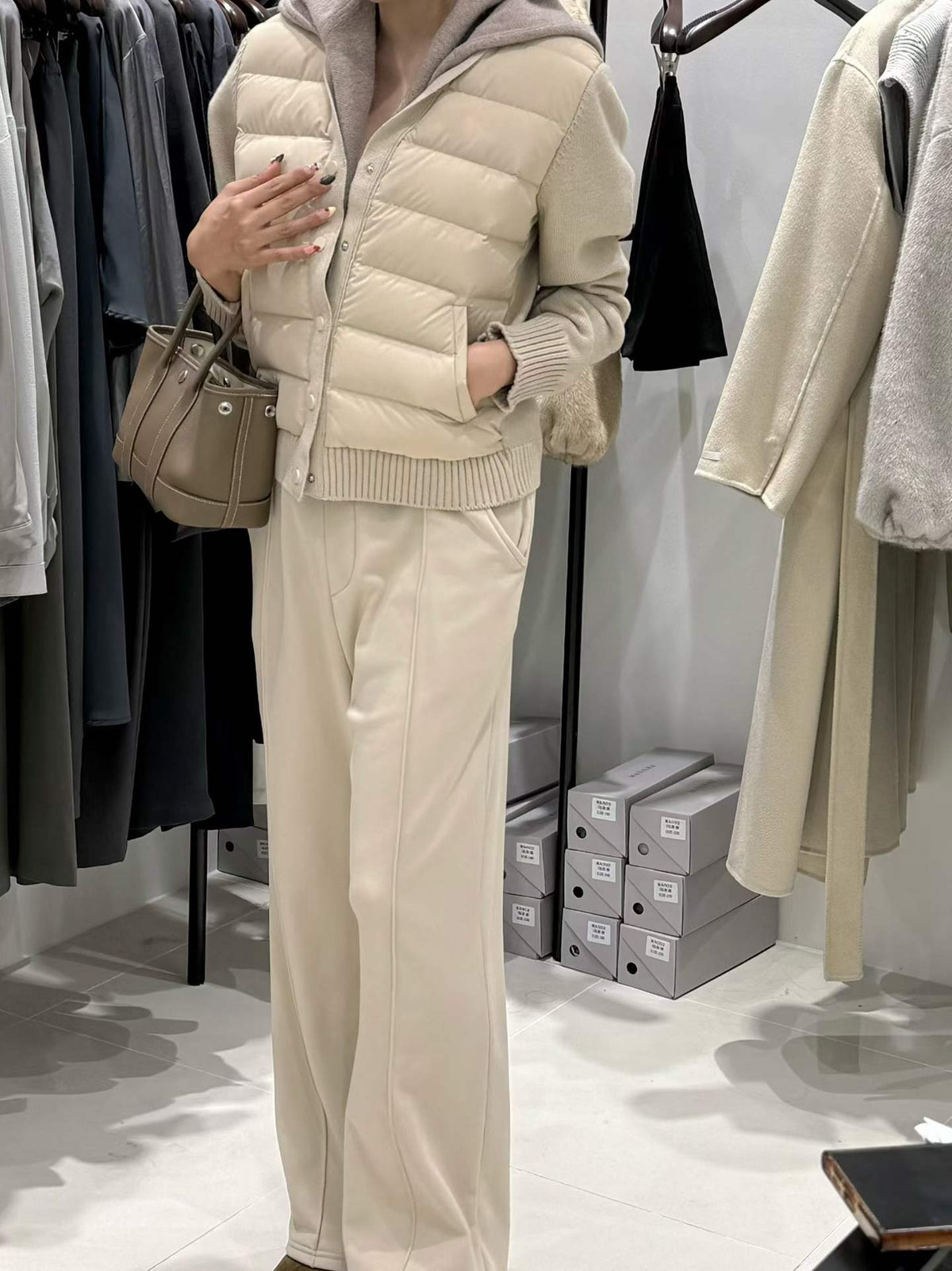 ♡輕盈不臃腫・雙材質拼接針織外套♡ (C261022)