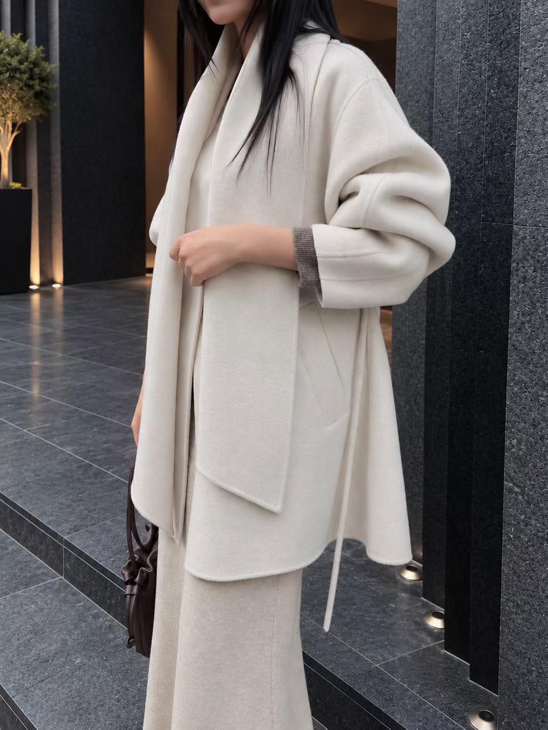 ♡Quiet Luxury 高質感圍巾領綁帶大衣♡ (C261030)