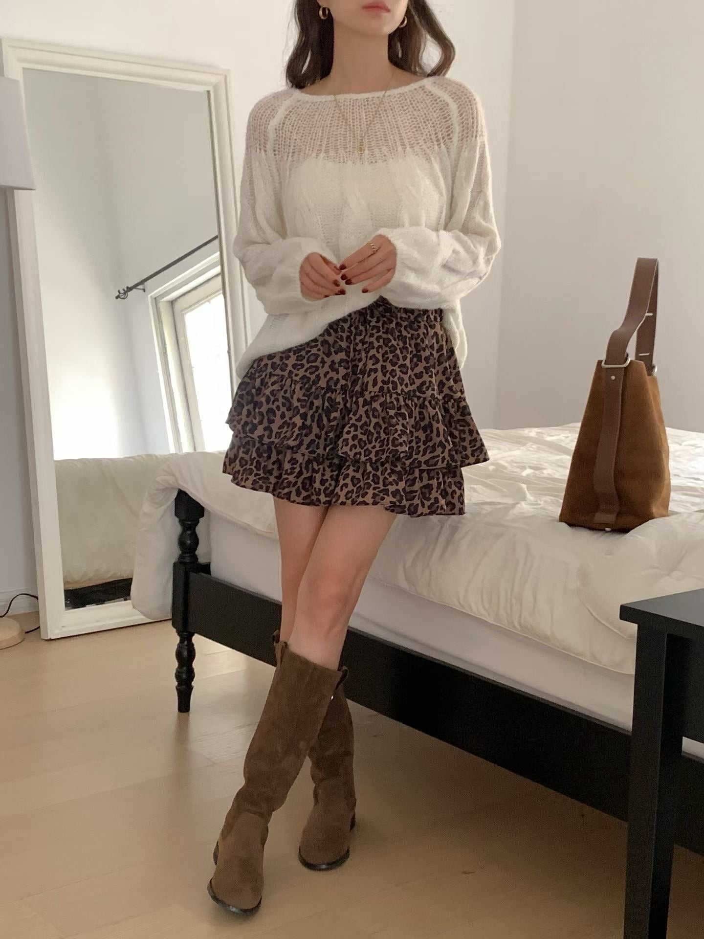 ♡輕柔鏤空麻花寬鬆針織上衣♡ (C251026)