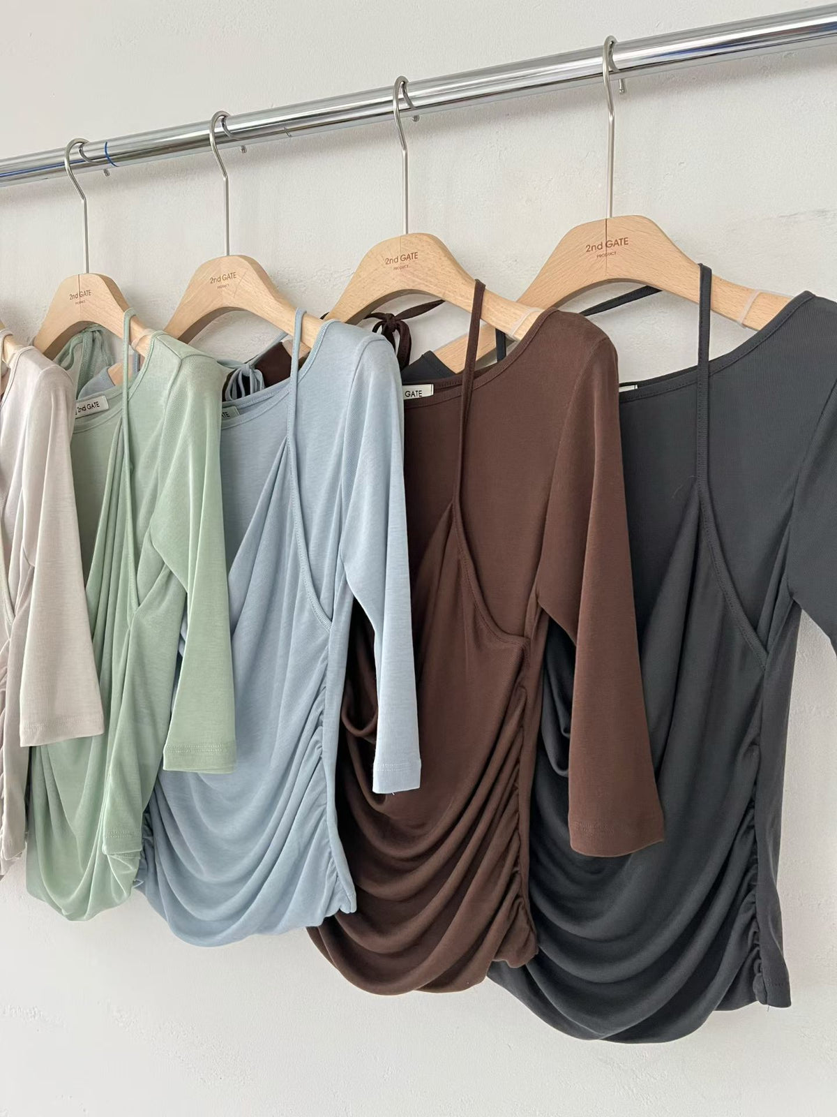 ♡Layer Drape 修身層次感天絲上衣♡ (C260920)