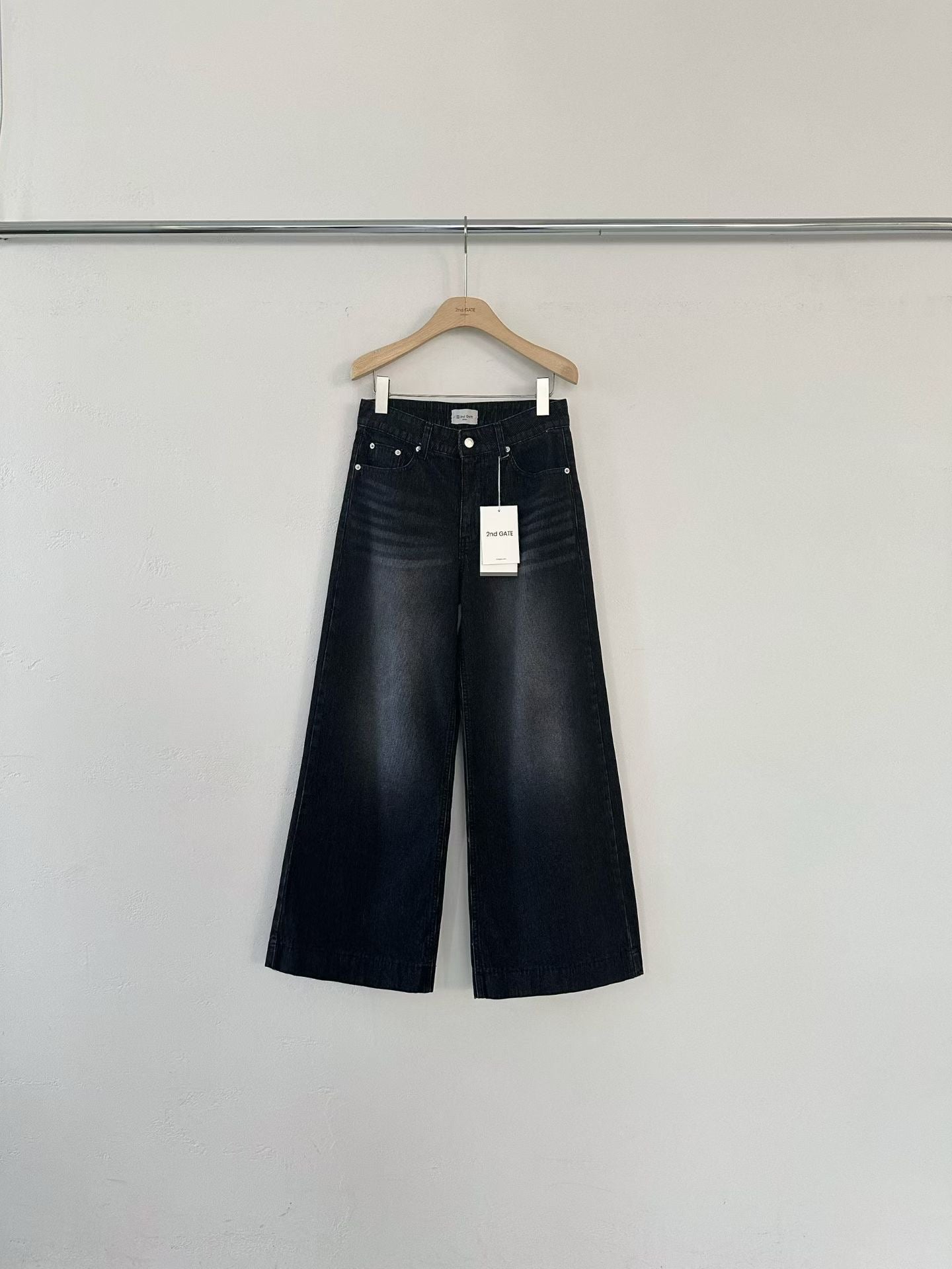 ♡零束縛豎紋寬直筒牛仔褲♡ (C251238)