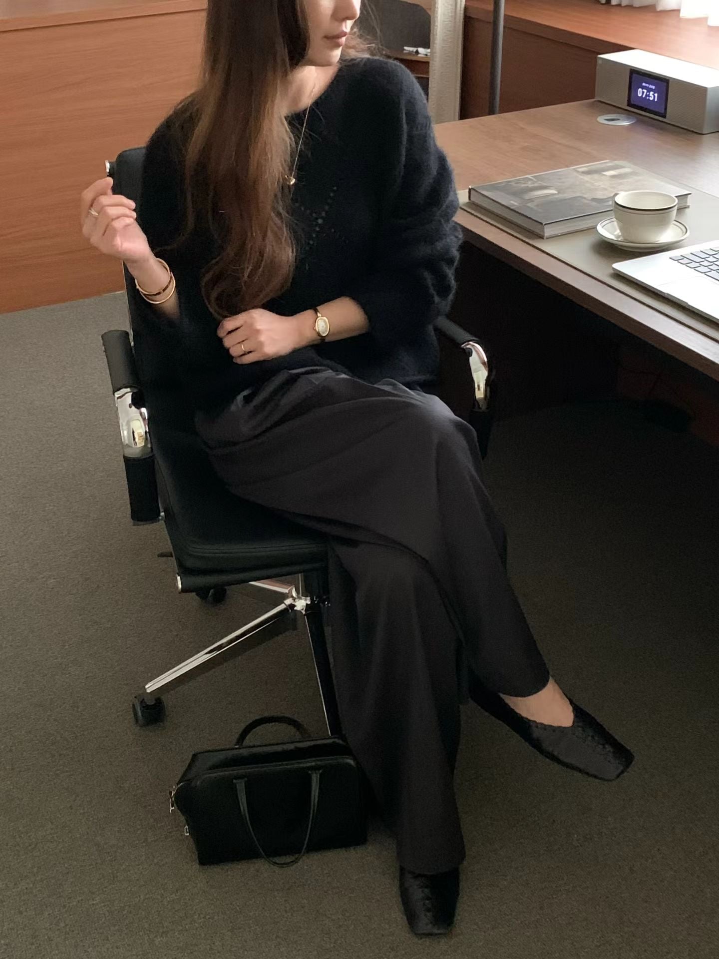 ♡氣質Oni家♡慵懶圓領簍空菱格毛衣 (C251134)