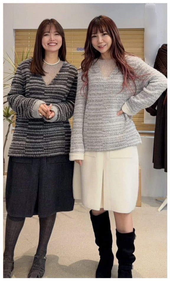 ♡輕柔蓬鬆拼紗感條紋毛衣♡ (C251240)