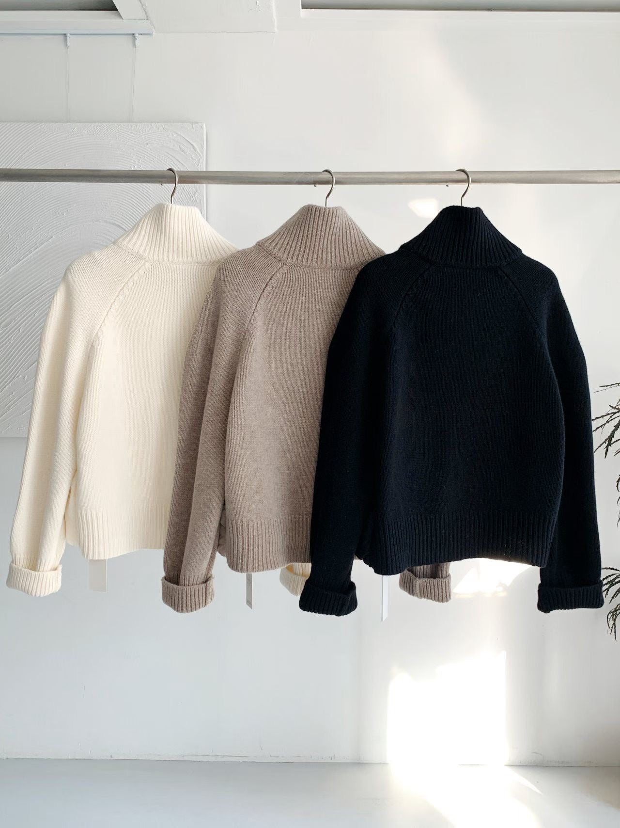 ♡雙材質立領針織拼接羽絨外套♡ (C251275)