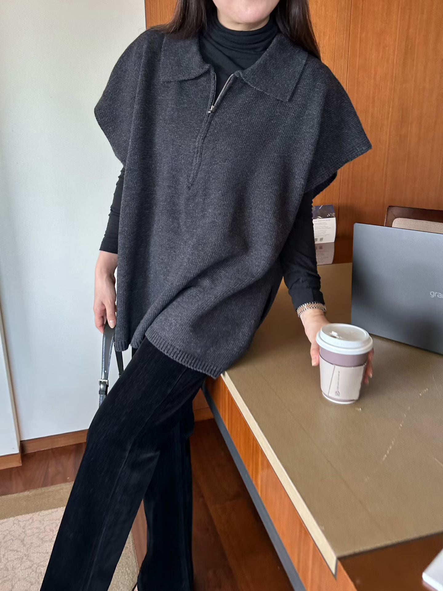 ♡輕奢極暖斗篷式披肩兩穿上衣♡ (C251236)