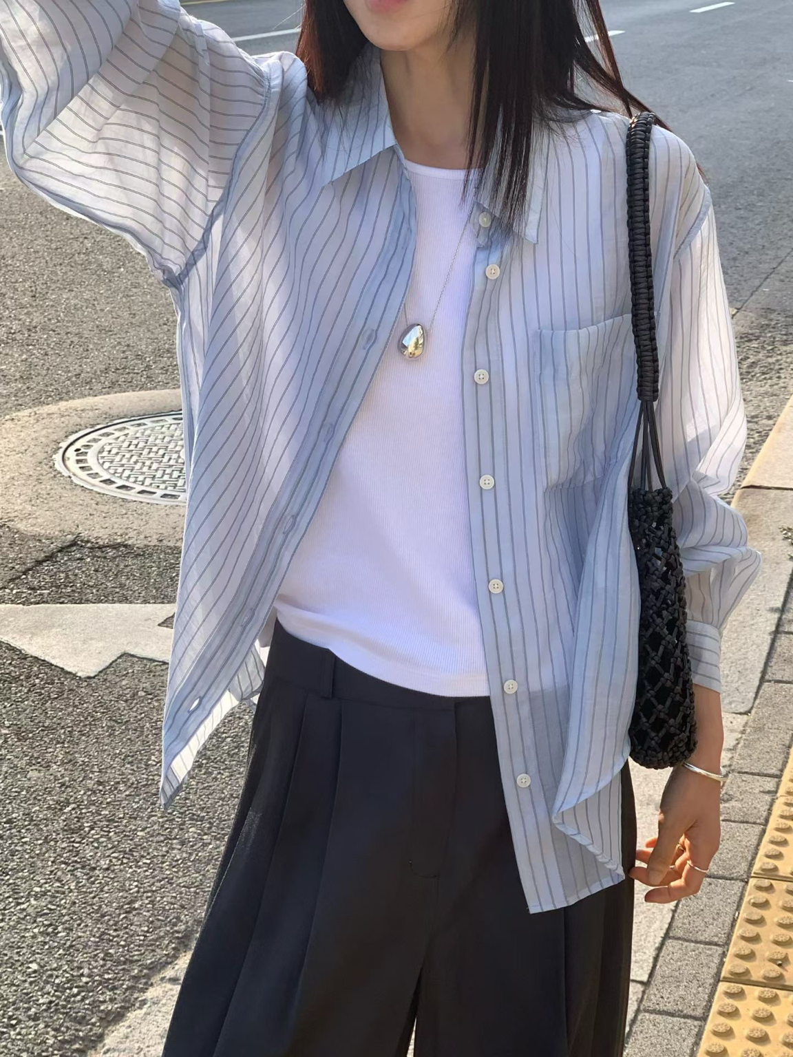 ♡冰霧光感條紋透膚襯衫♡ (C260659)