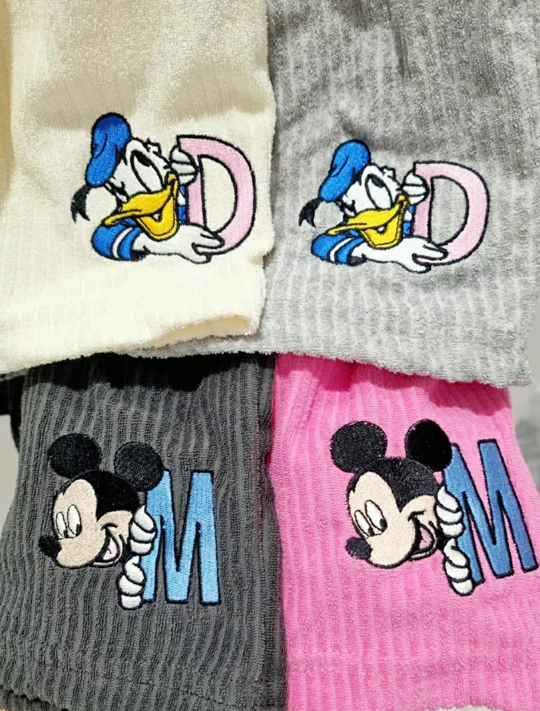 ♡Disney人物刺繡毛巾布短褲♡ (C250561)