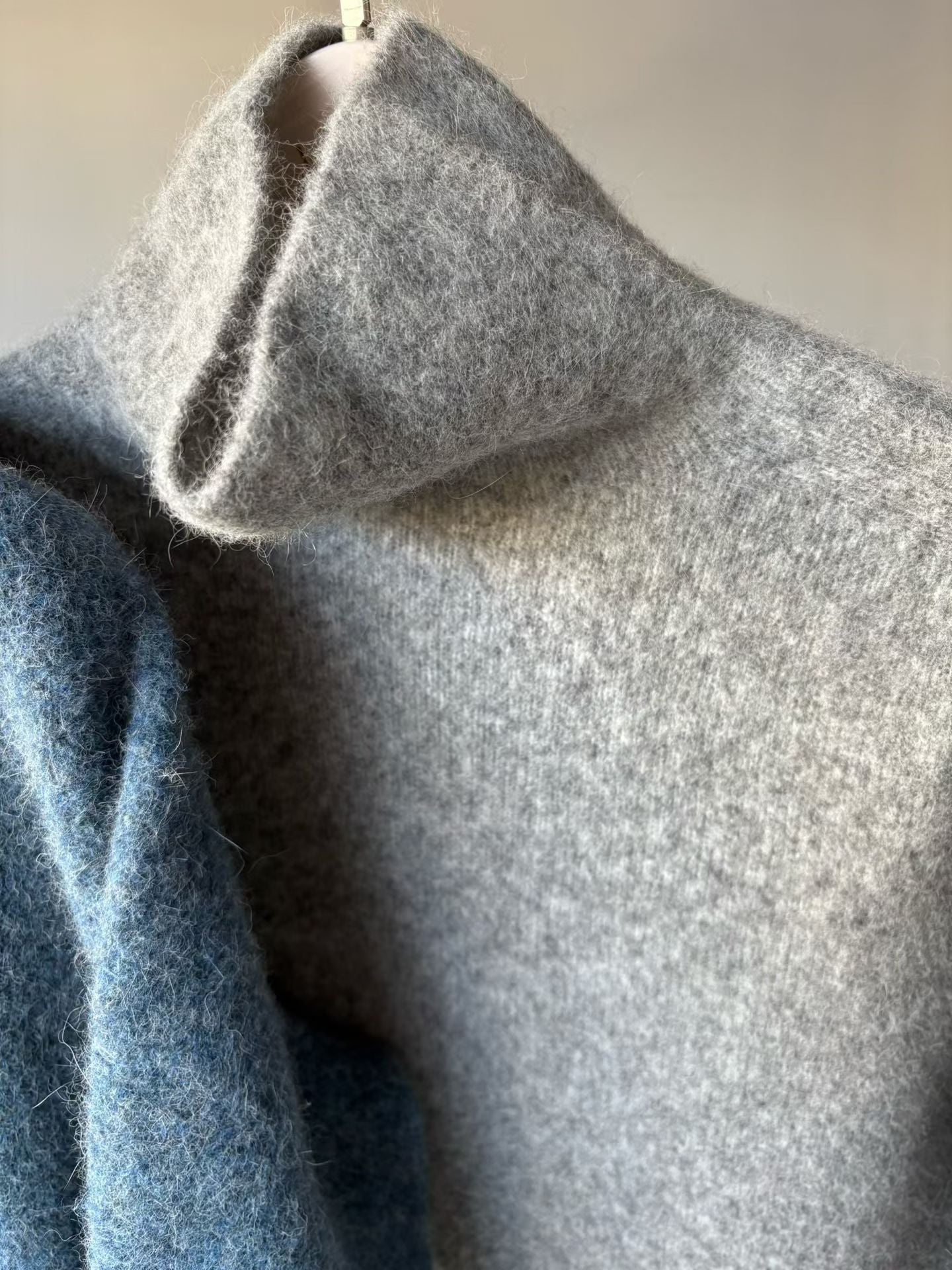 ♡ 空氣絨暖感立領毛衣♡ (C251278)