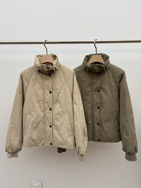 ♡帥氣質感扣帶暖絨外套♡ (C251221)