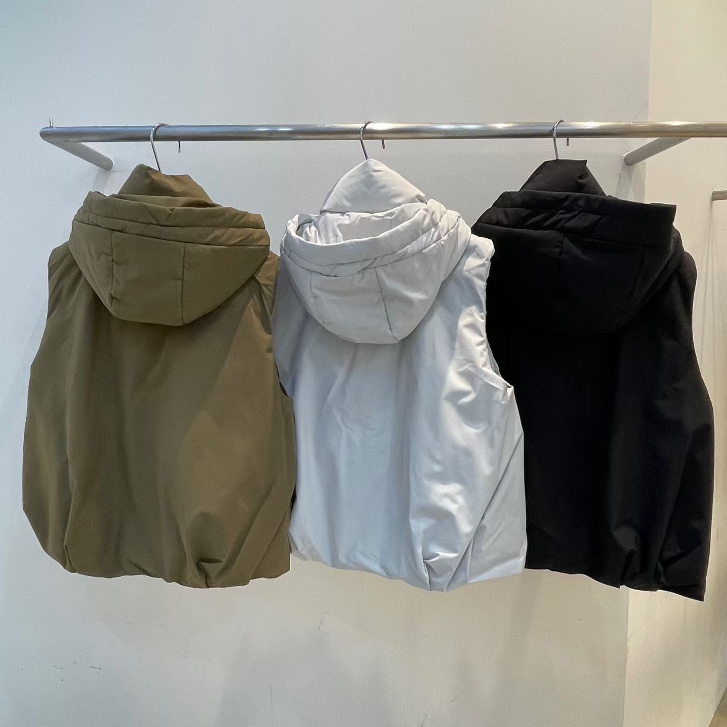 ♡連帽側釦羽絨背心♡ (C251169)