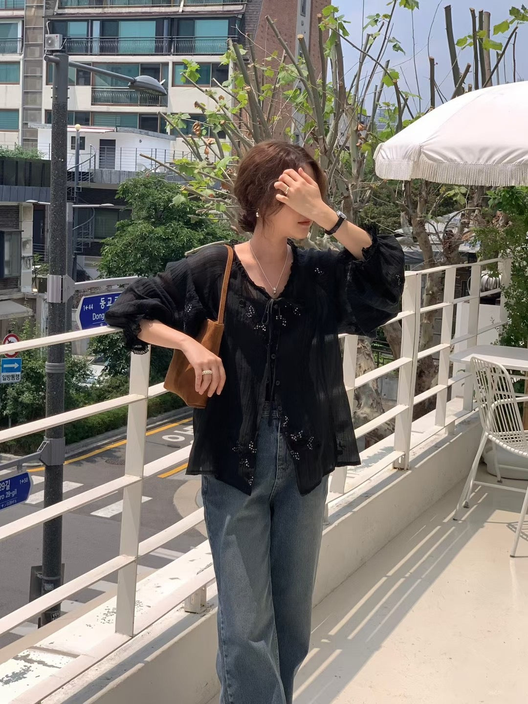 ♡水波皺亮片小花薄紗兩穿上衣♡ (C250821)
