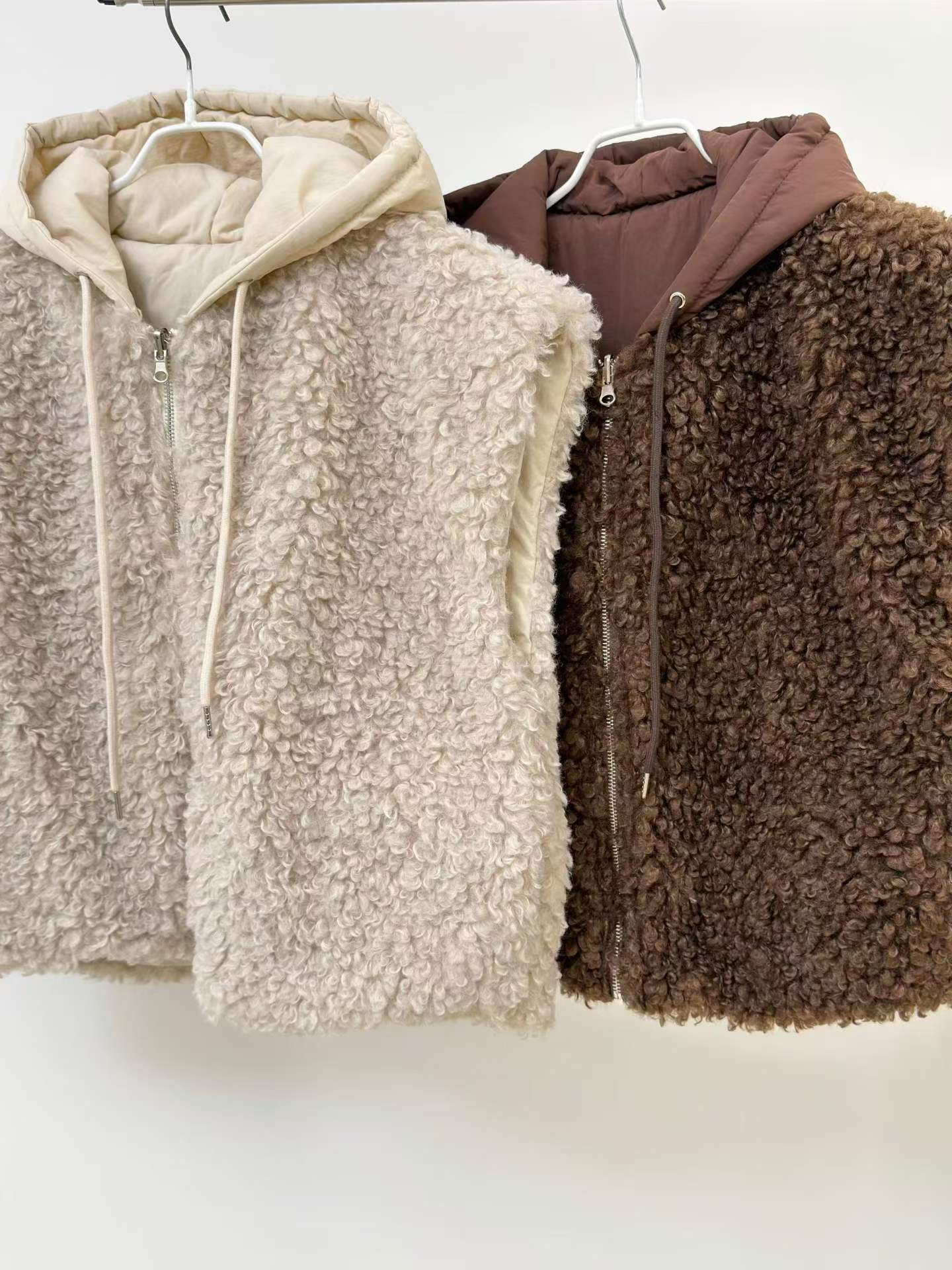 ♡雙面QQ暖毛連帽背心♡ (C251249)