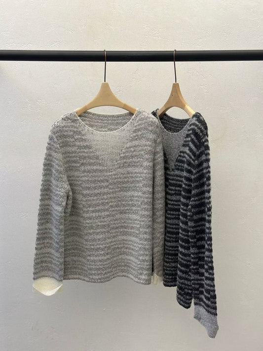 ♡輕柔蓬鬆拼紗感條紋毛衣♡ (C251240)