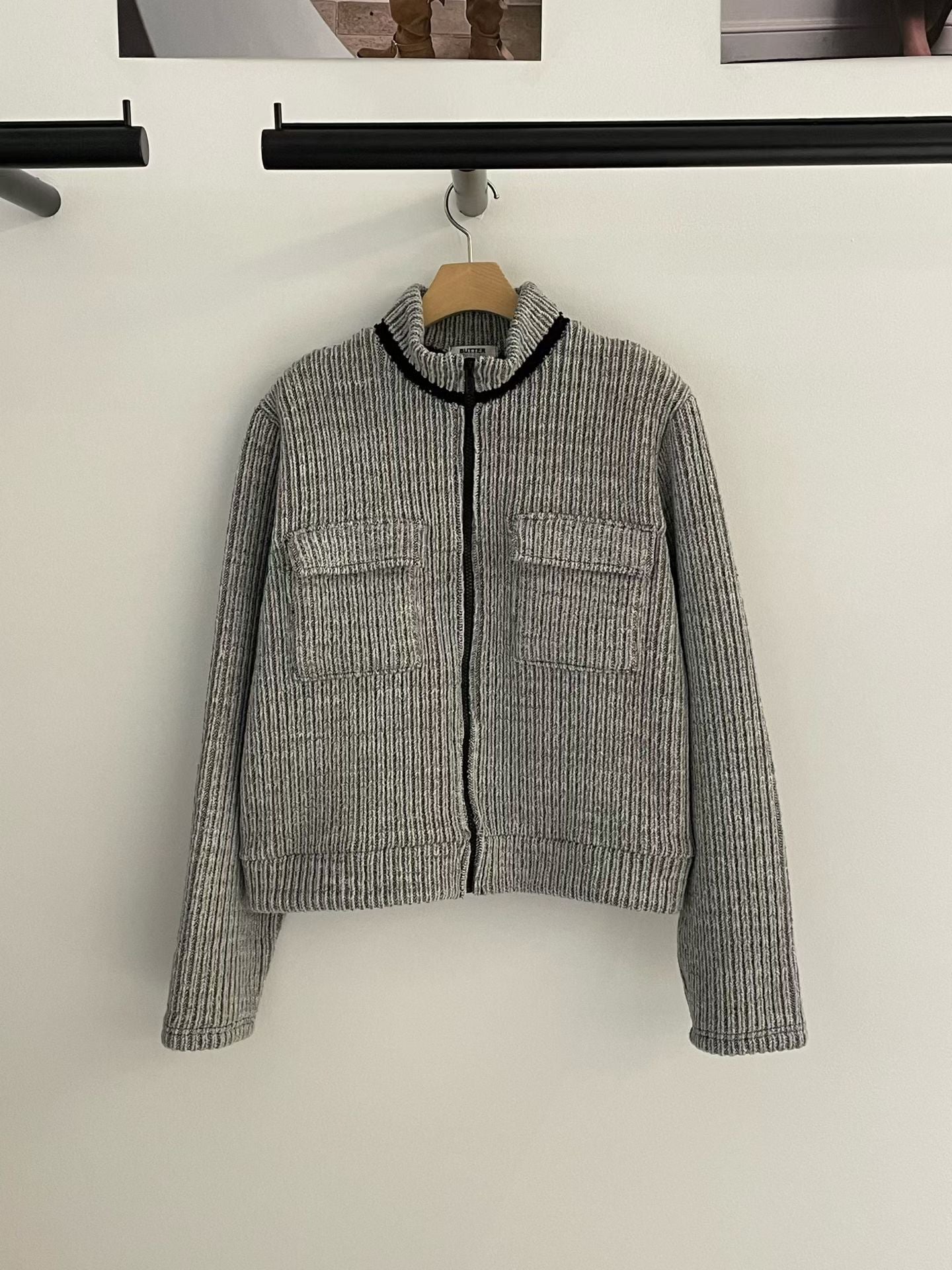 ♡立體直條紋編織口袋拉鍊外套♡ (C251225)