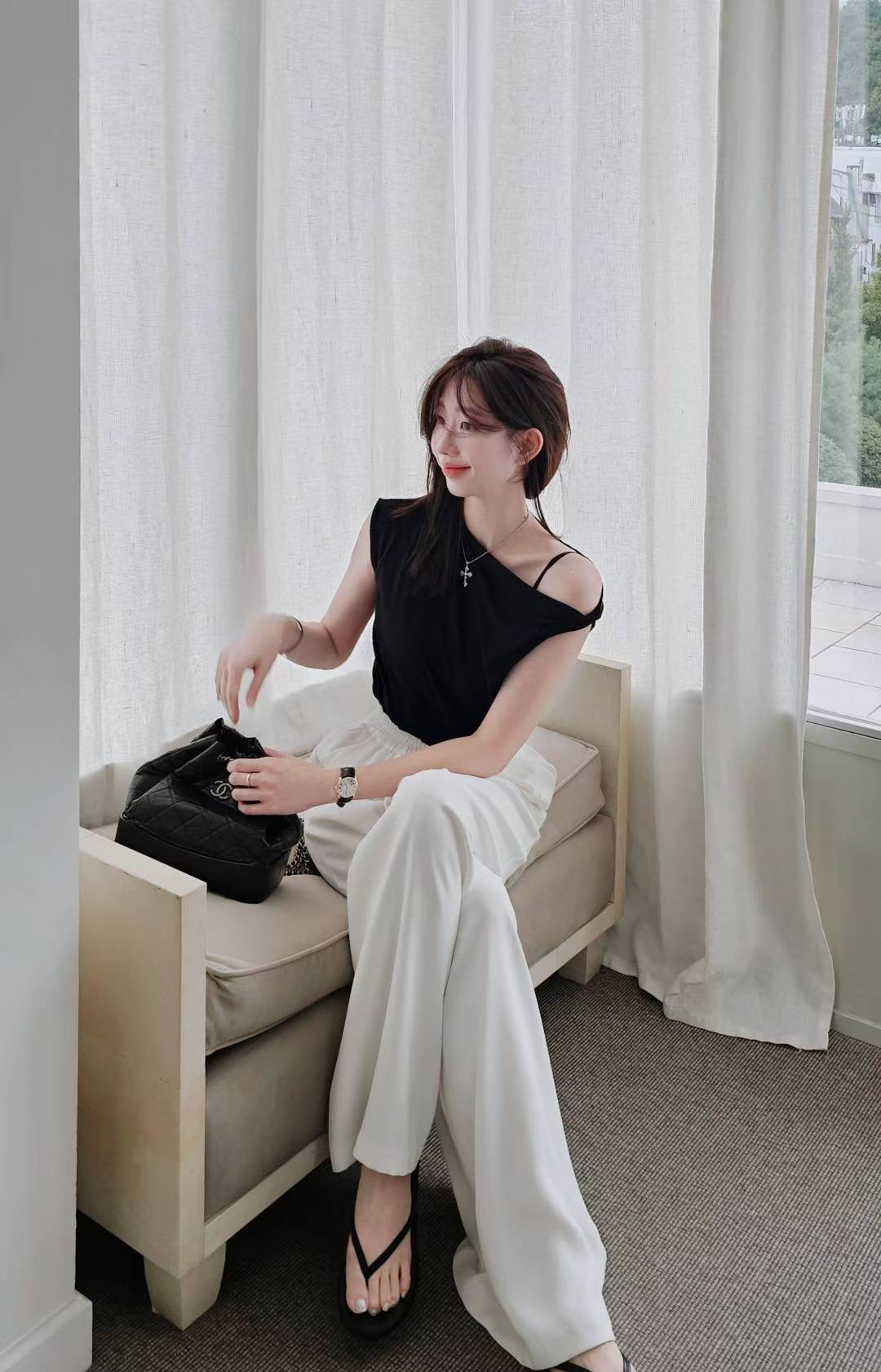 ♡Oni家♡設計感天絲扭結單肩T (C250904)