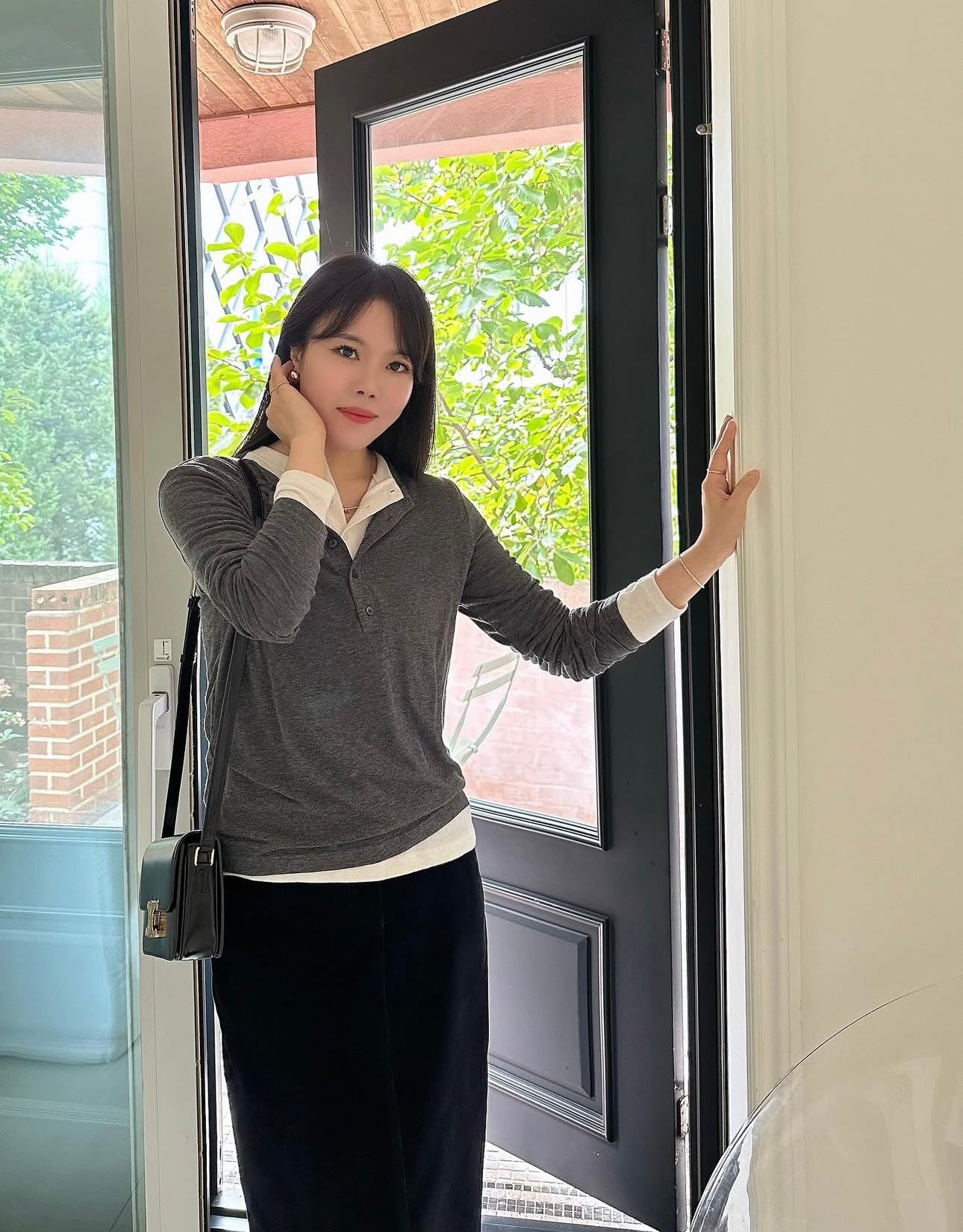 ♡柔彈親膚亨利領長袖上衣♡ (C251113)