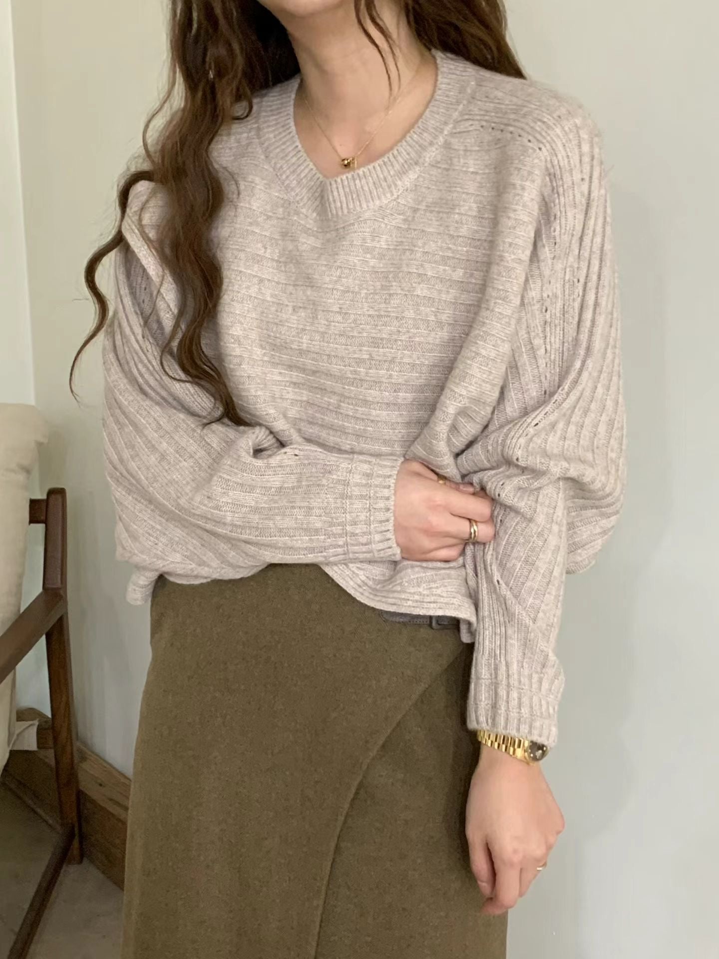 ♡氣質Oni家♡披肩感斜裁設計針織上衣 (C251226)