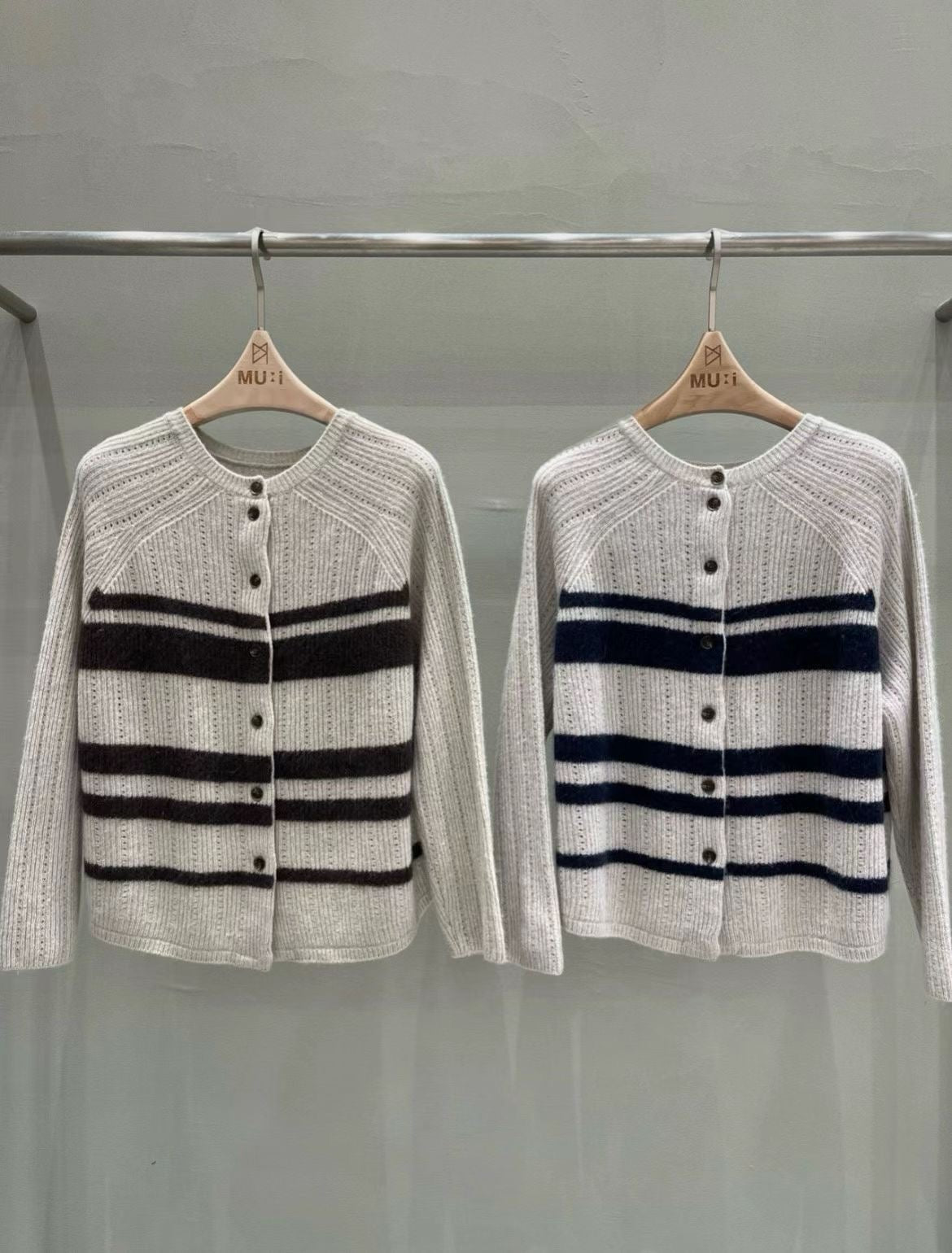 ♡氣質Oni家♡特殊拉格蘭鏤空條紋開衫 (C251136)