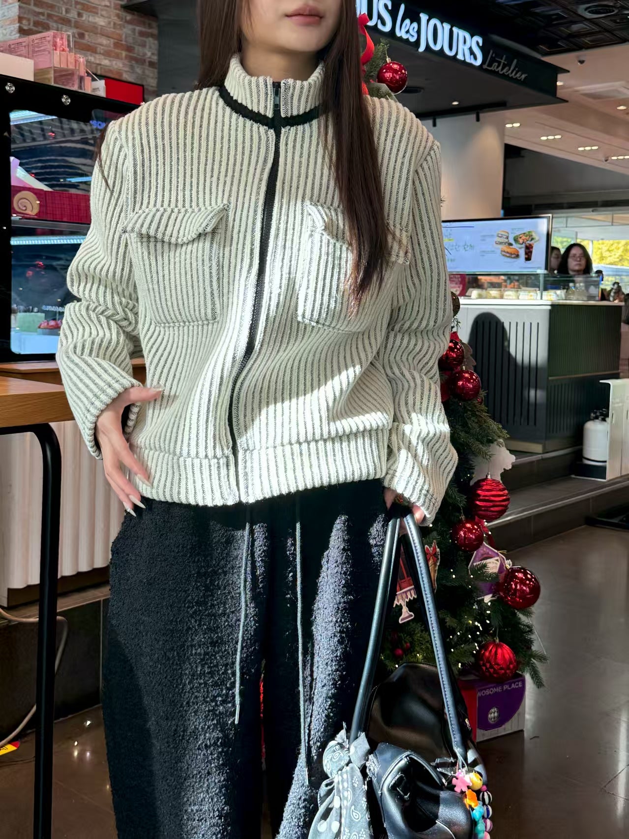 ♡立體直條紋編織口袋拉鍊外套♡ (C251225)