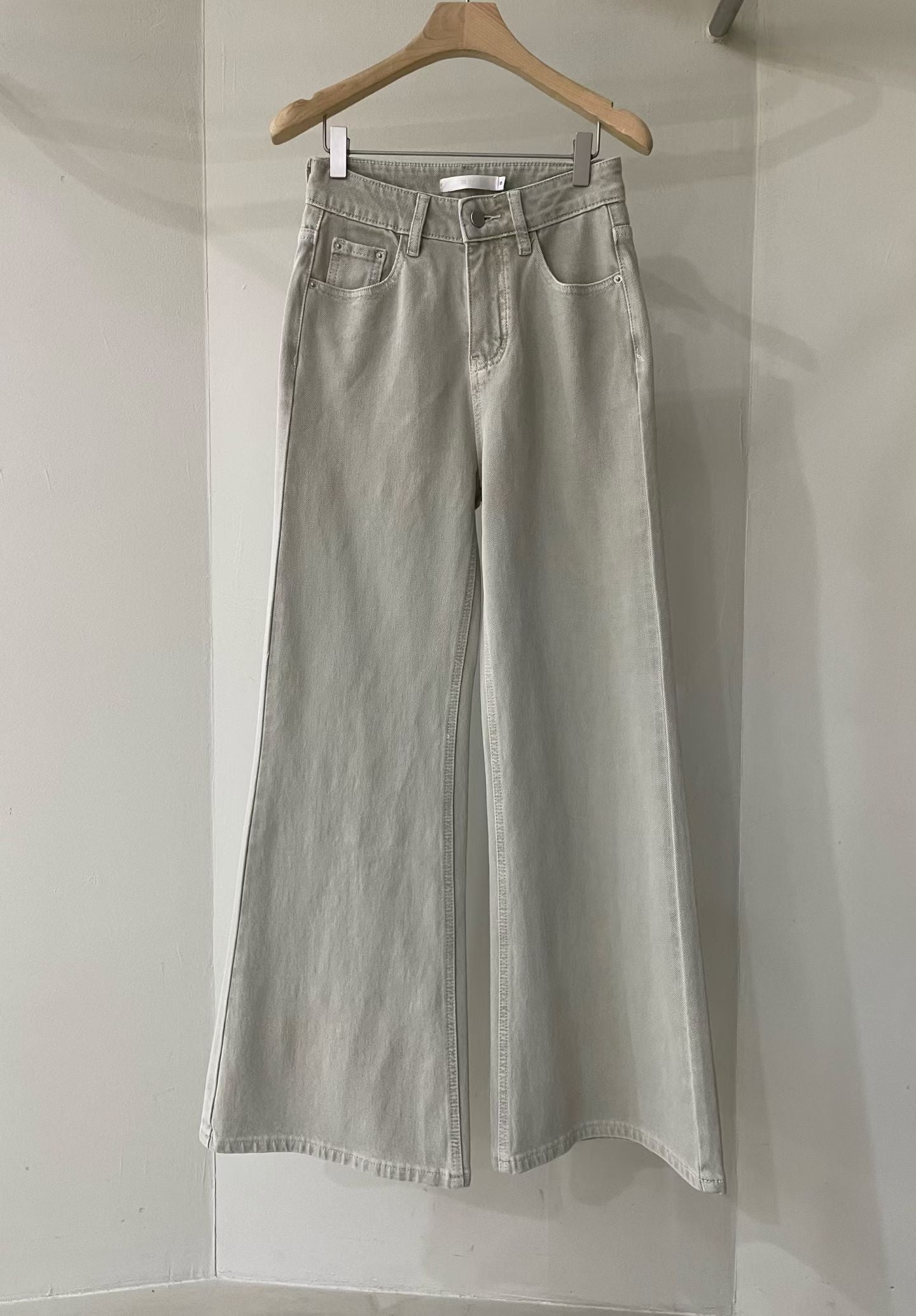 ♡極修腿翹臀微喇牛仔褲♡ (C260311)