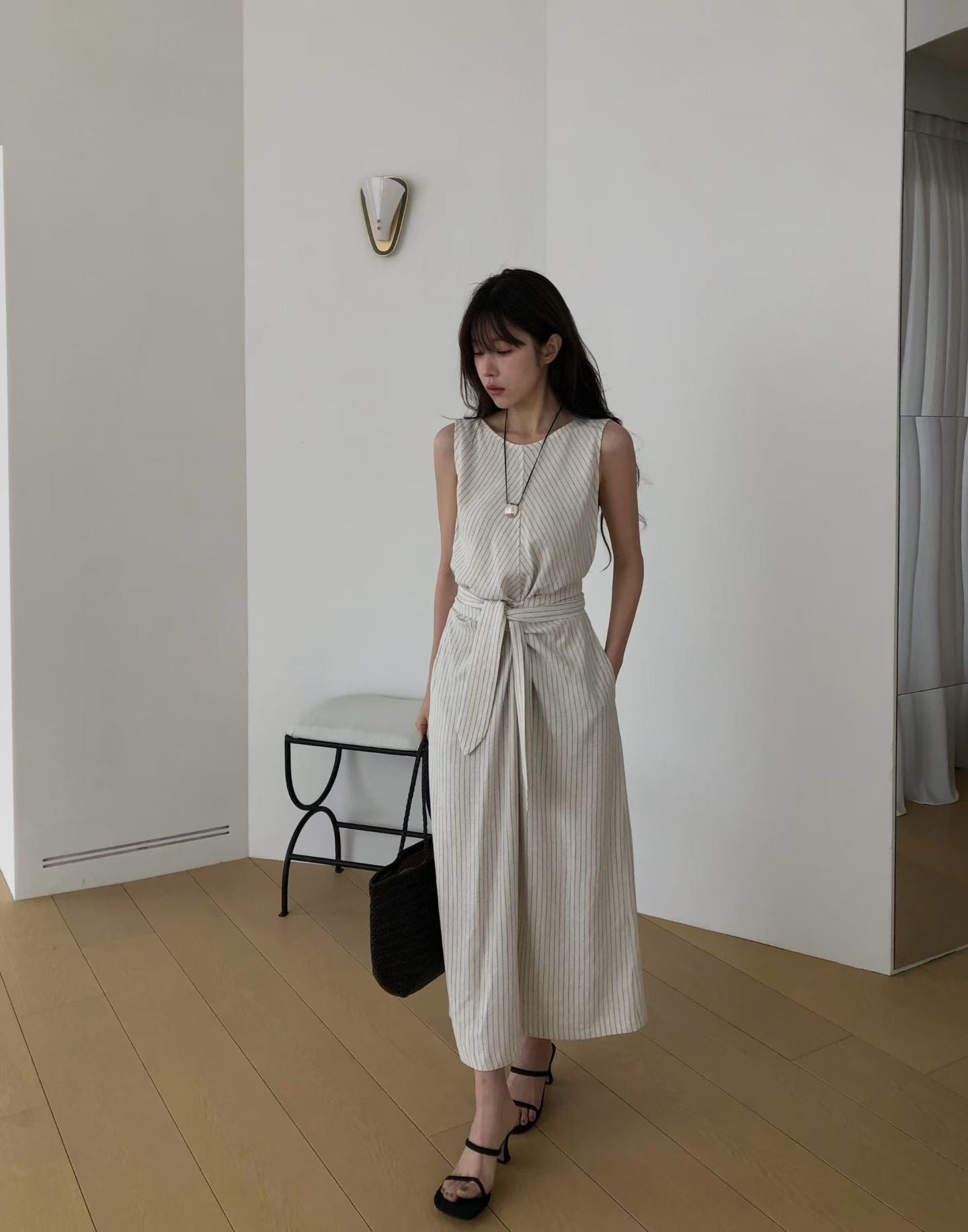 ♡法式扭結顯瘦直紋洋裝♡ (C260537)