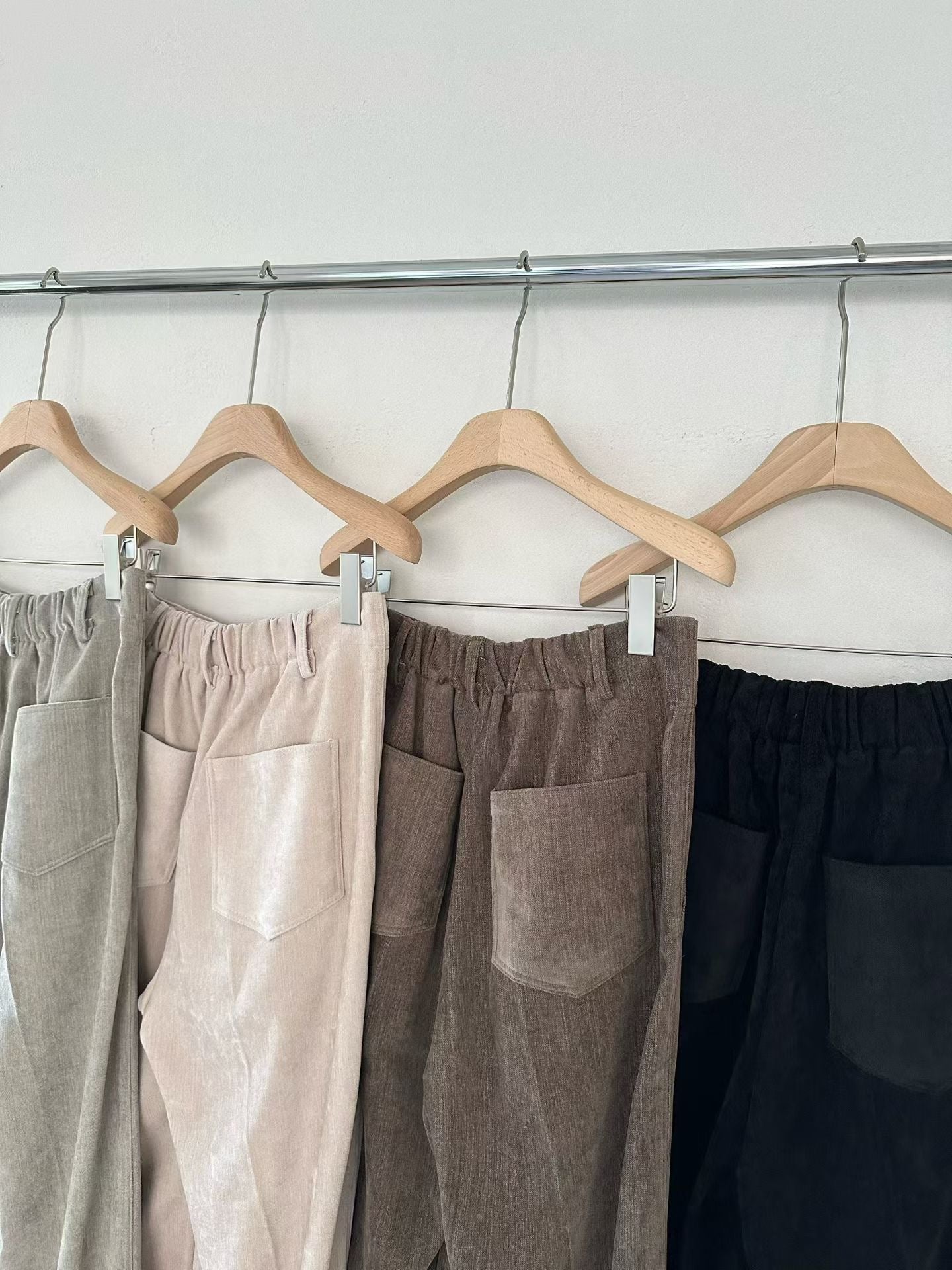 ♡質感天絲霧絨感奶油褲♡ (C251121)