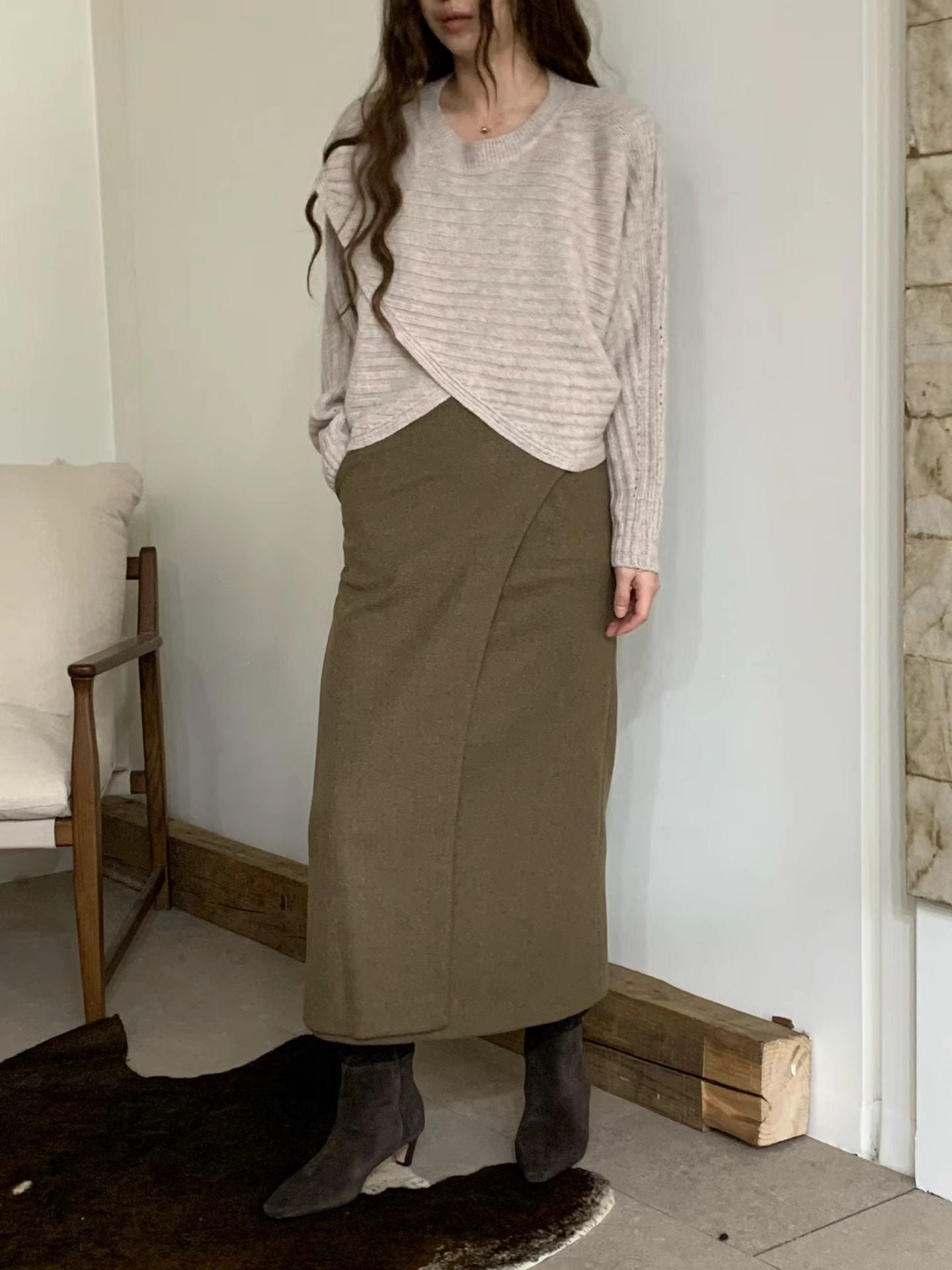 ♡氣質Oni家♡披肩感斜裁設計針織上衣 (C251226)