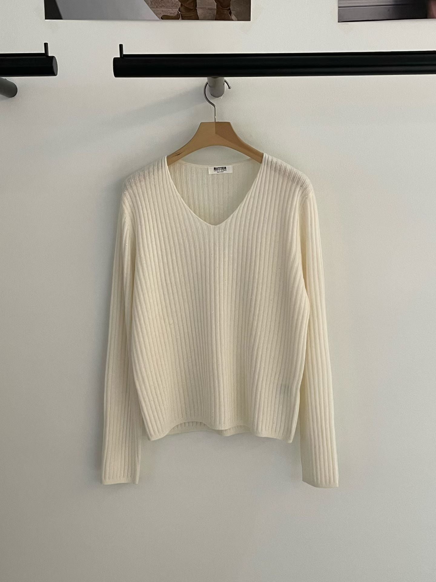 ♡低調細閃亮點V領毛衣♡ (C251222)