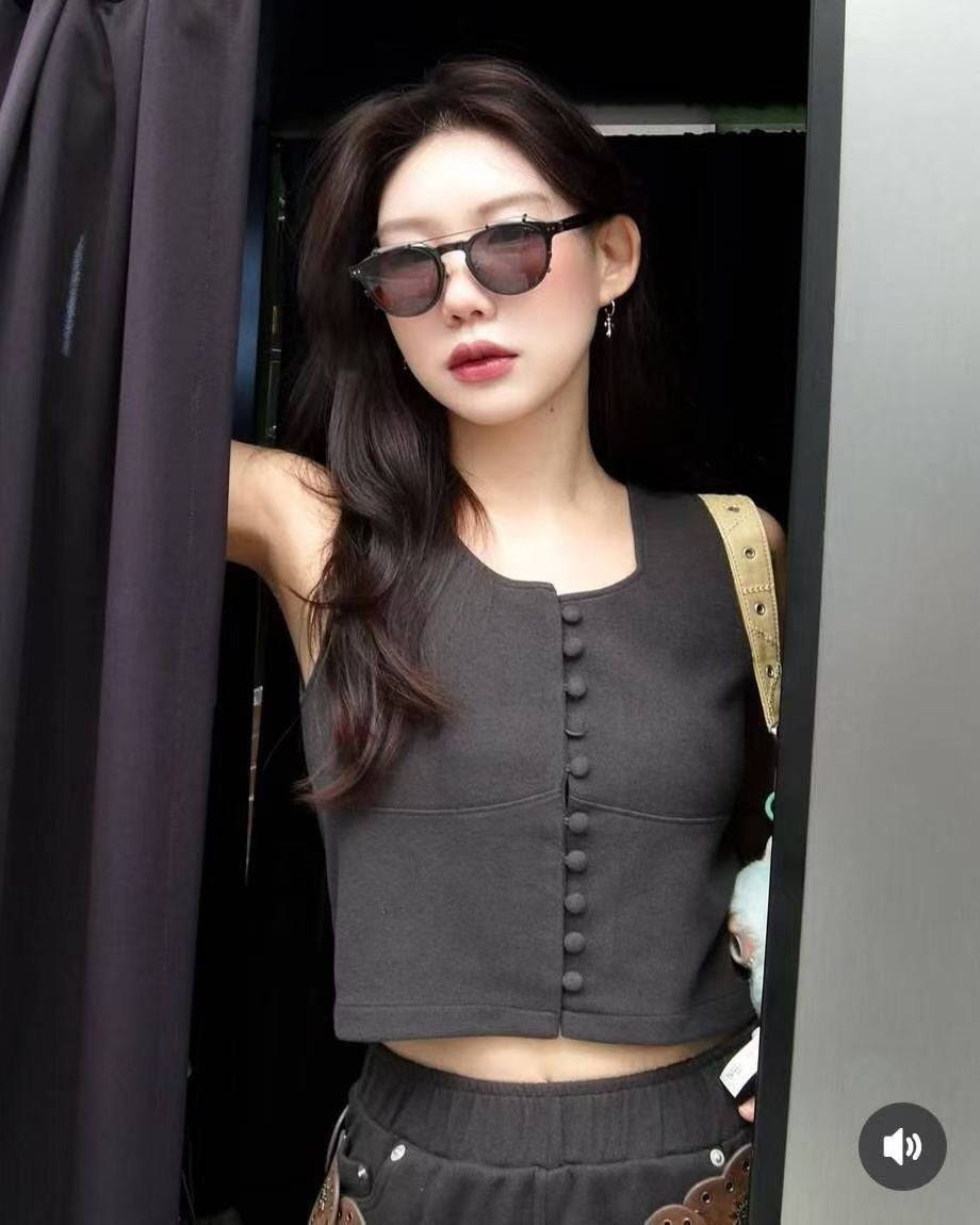 ♡質感排扣馬甲背心上衣♡ (C251164)