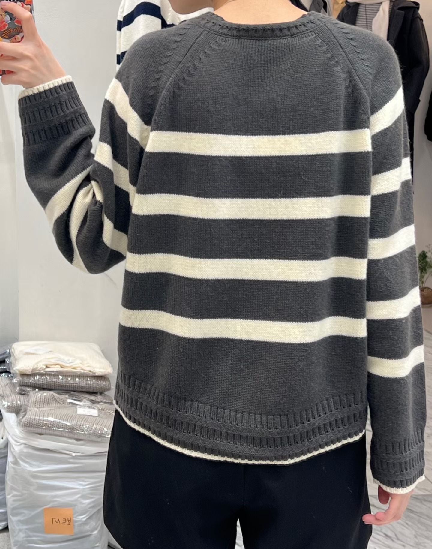 ♡百搭拉格蘭鏤空收邊毛衣♡ (C251131)