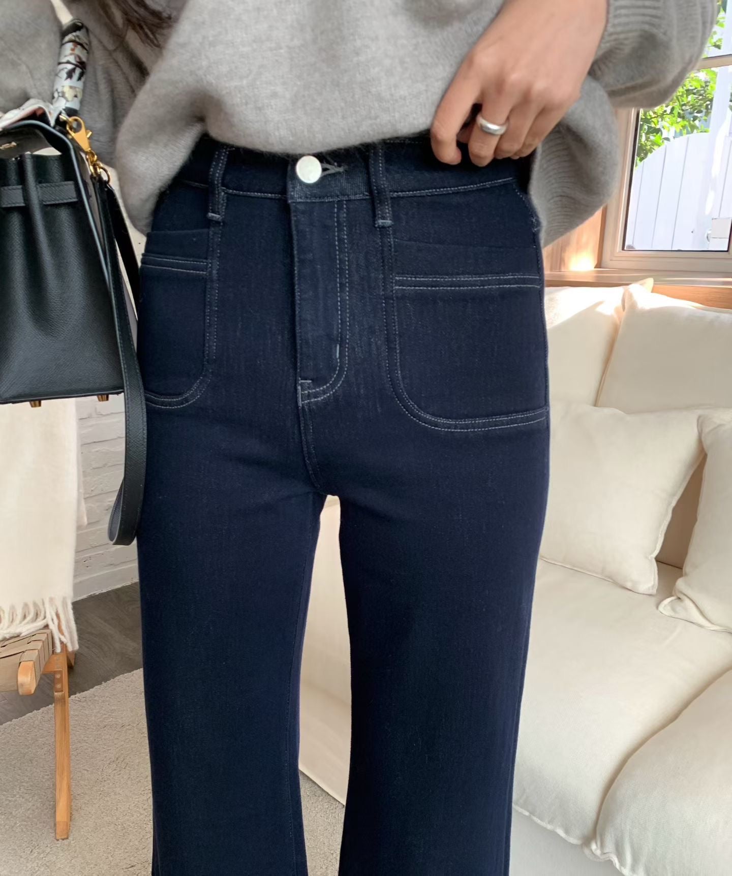 ♡雙口袋修身刷絨微喇叭牛仔褲♡ (C251216)