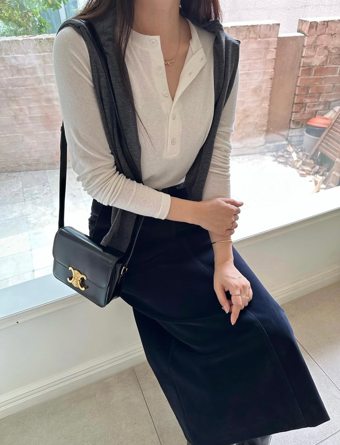 ♡柔彈親膚亨利領長袖上衣♡ (C251113)