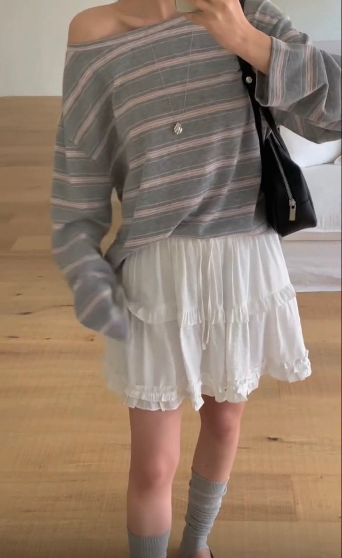 ♡慵懶斜肩條紋上衣♡ (C260532)