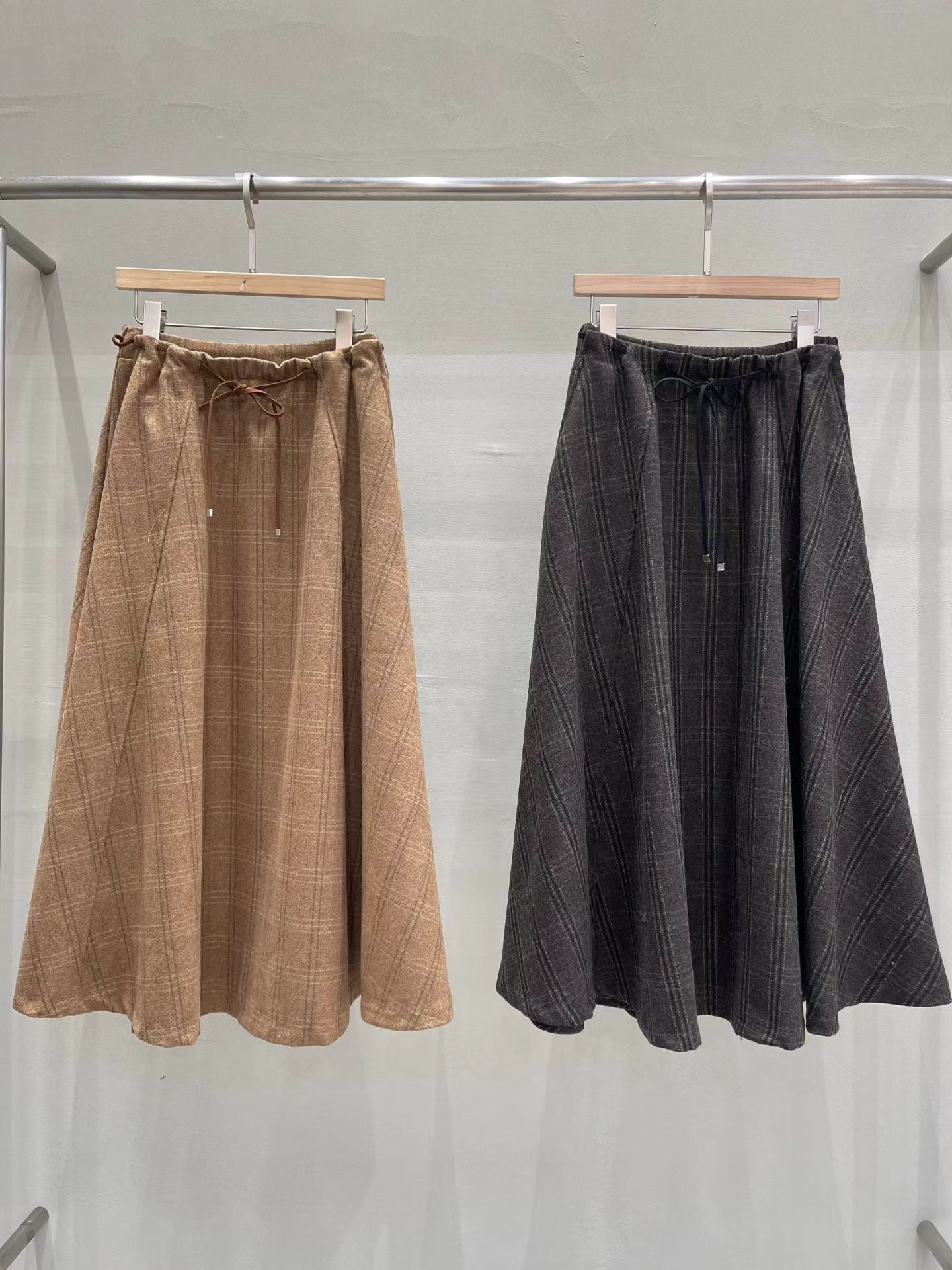 ♡氣質Oni家♡英倫格紋抽繩羊毛裙 (C251137)