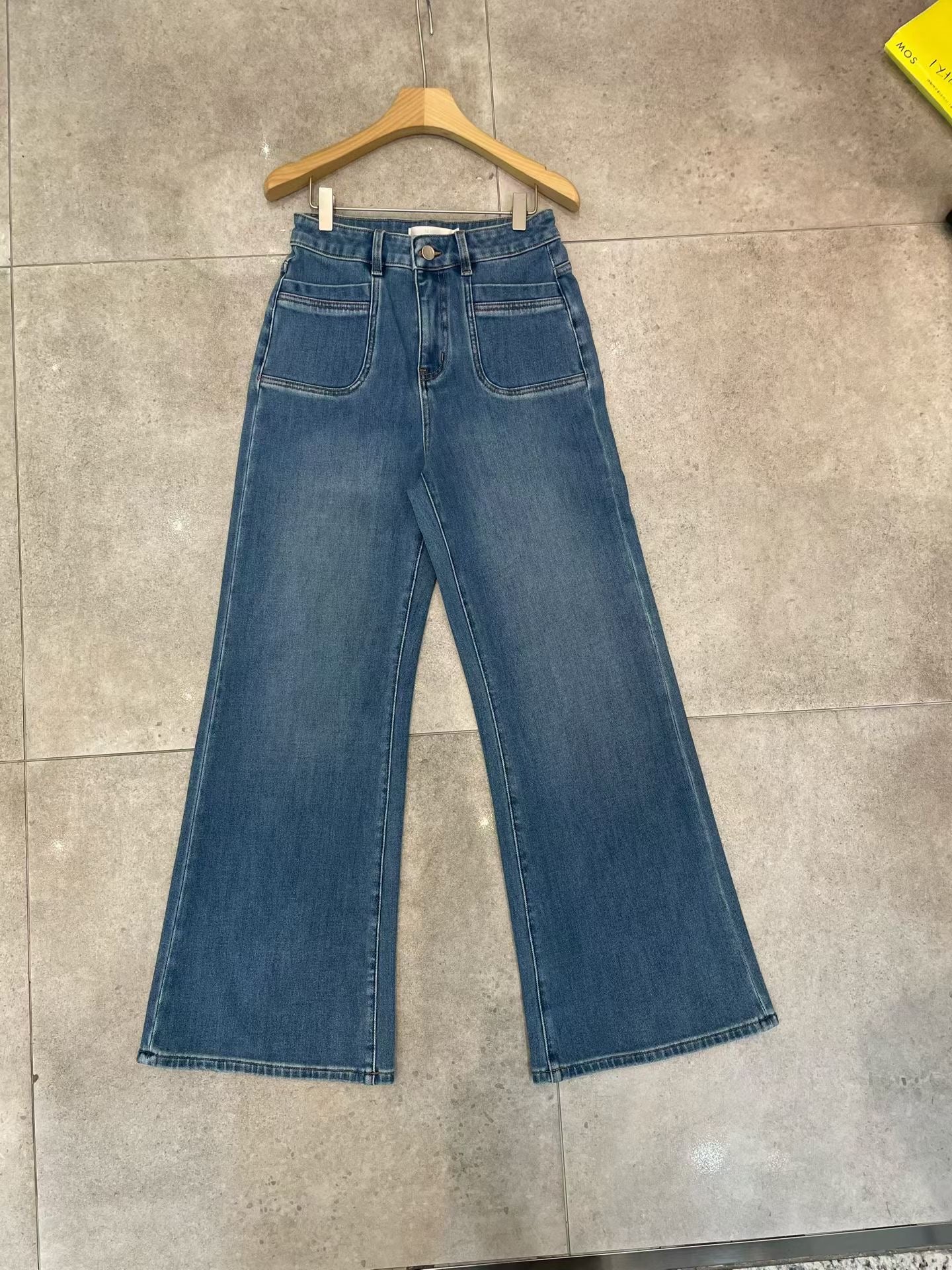 ♡雙口袋修身刷絨微喇叭牛仔褲♡ (C251216)