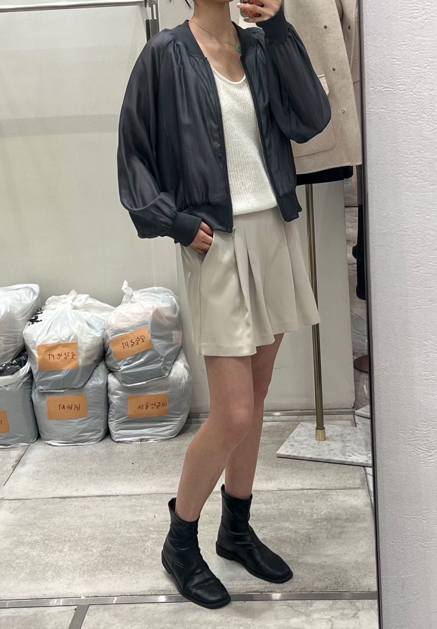 ♡溫柔高級感天絲飛行外套♡ (C260325)