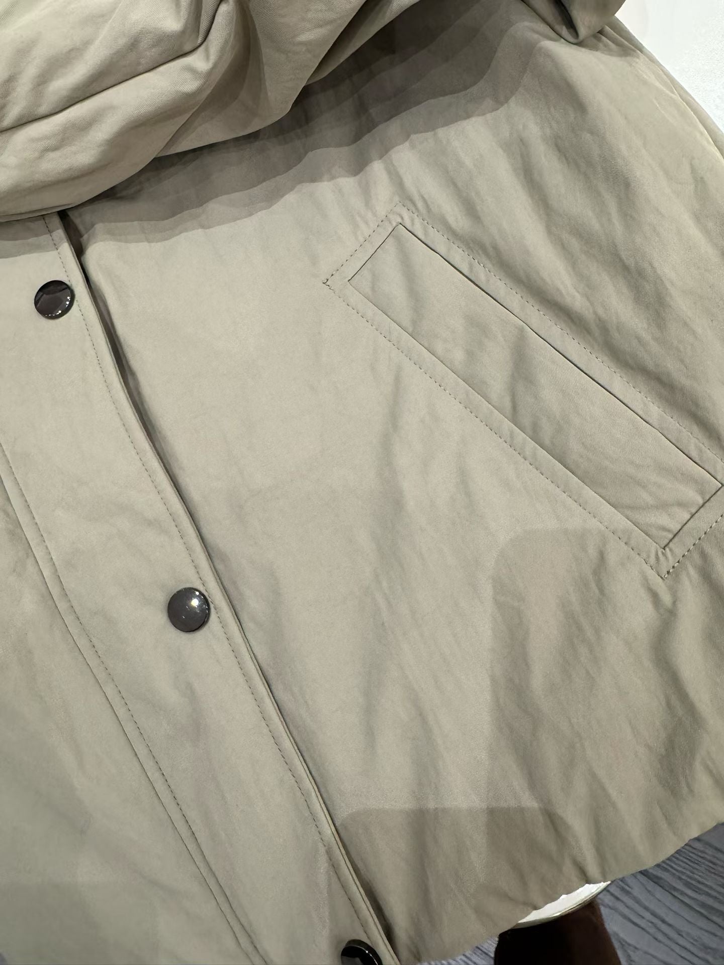 ♡帥氣質感扣帶暖絨外套♡ (C251221)