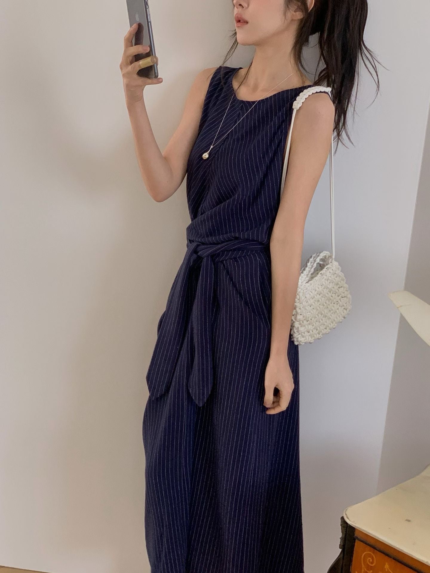 ♡法式扭結顯瘦直紋洋裝♡ (C260537)