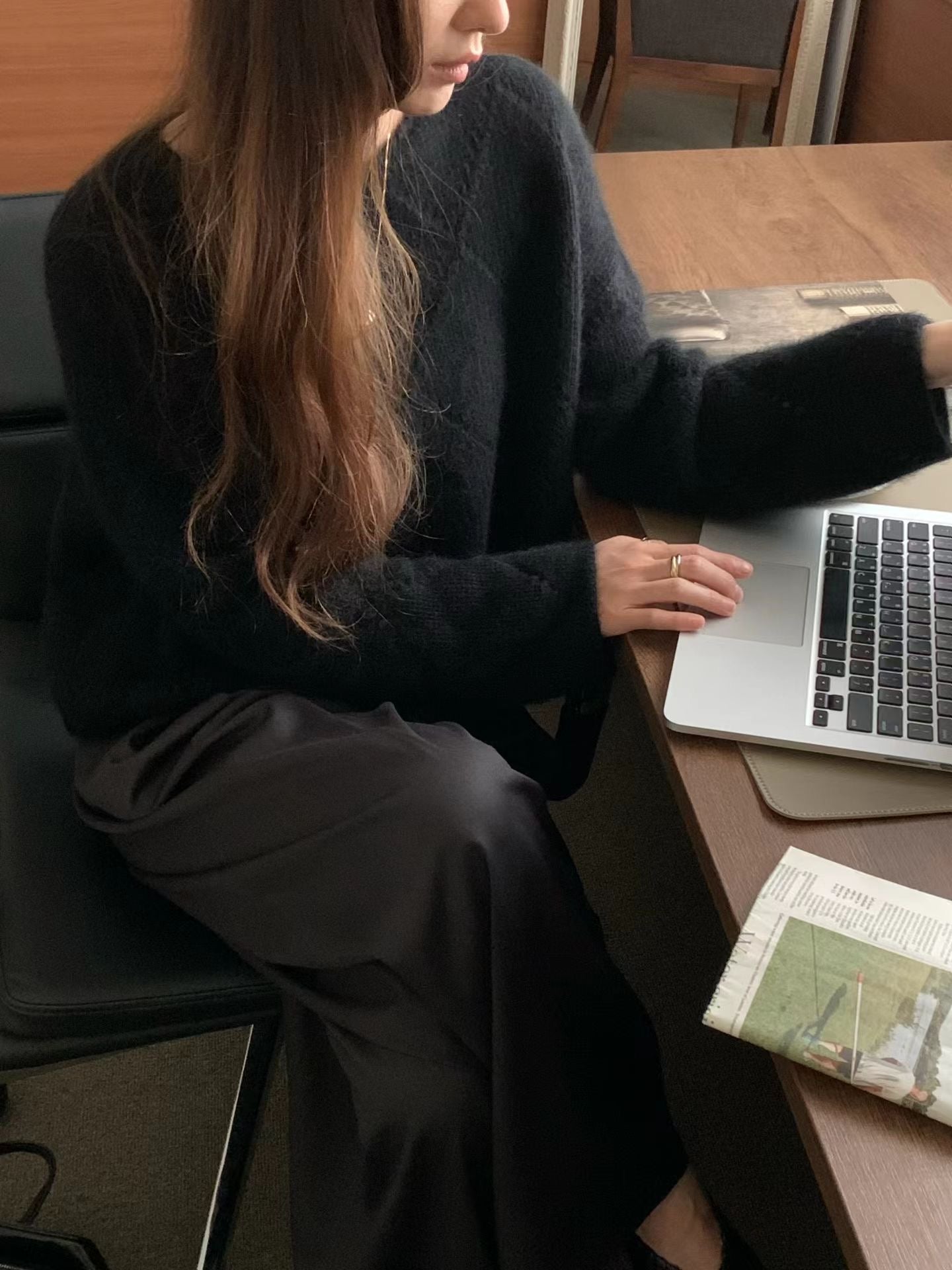 ♡氣質Oni家♡慵懶圓領簍空菱格毛衣 (C251134)